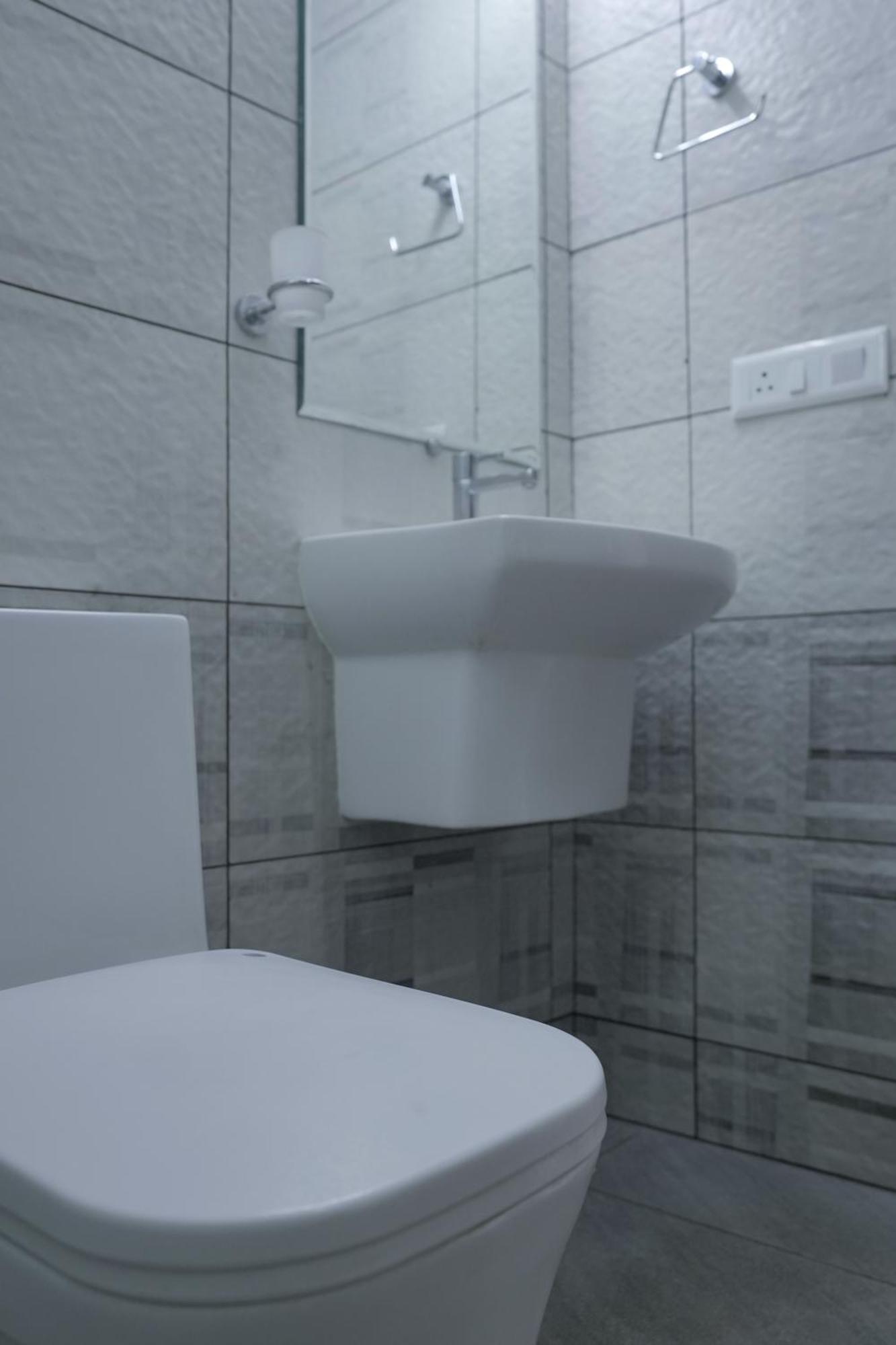 Hotel Ghala Premier Residency