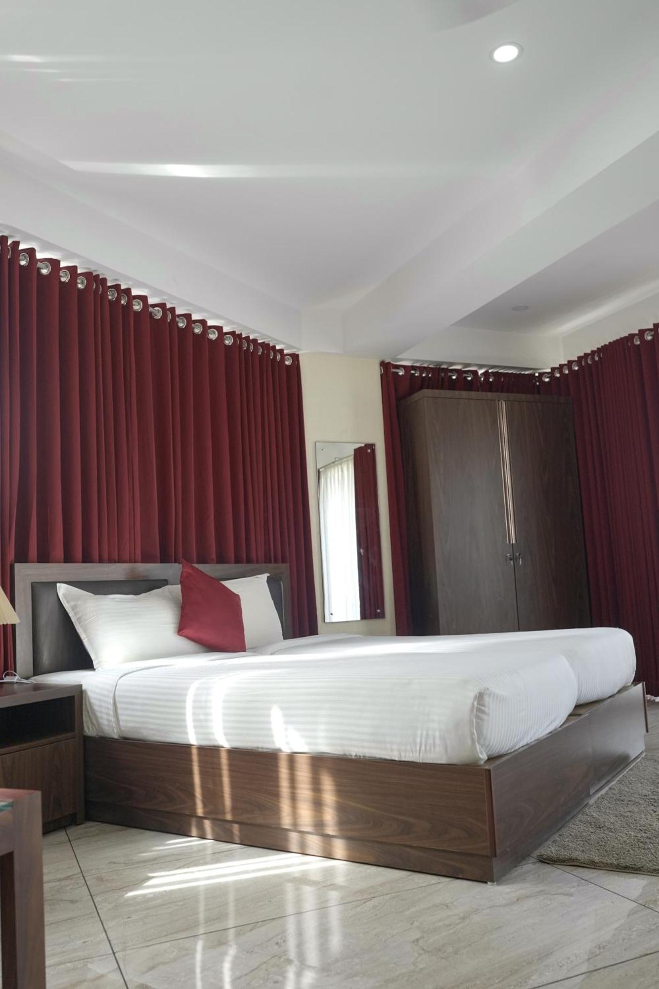 Ghala Premier Residency * Kochi