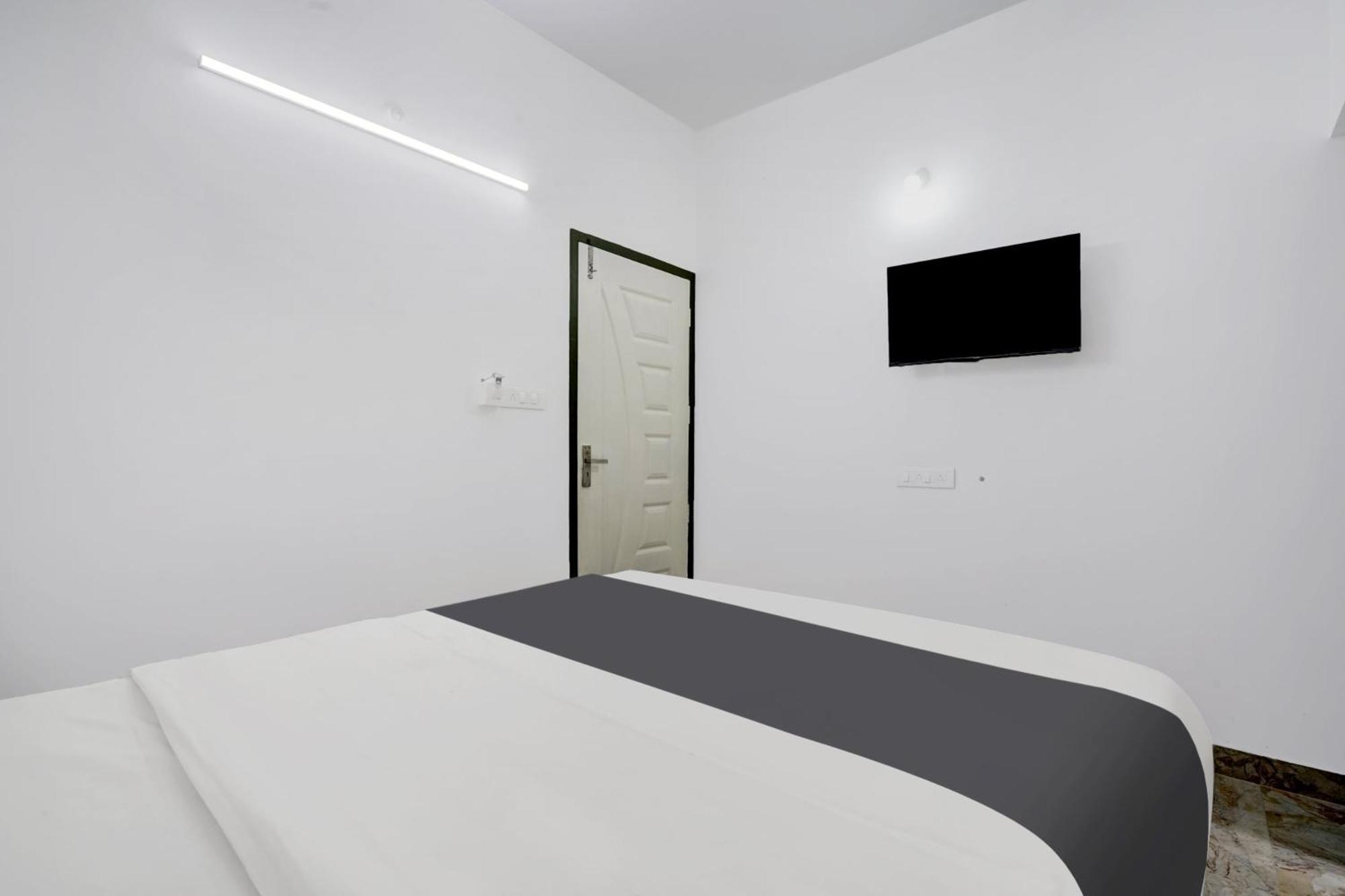 Super O Eva Residency Hotel Kochi