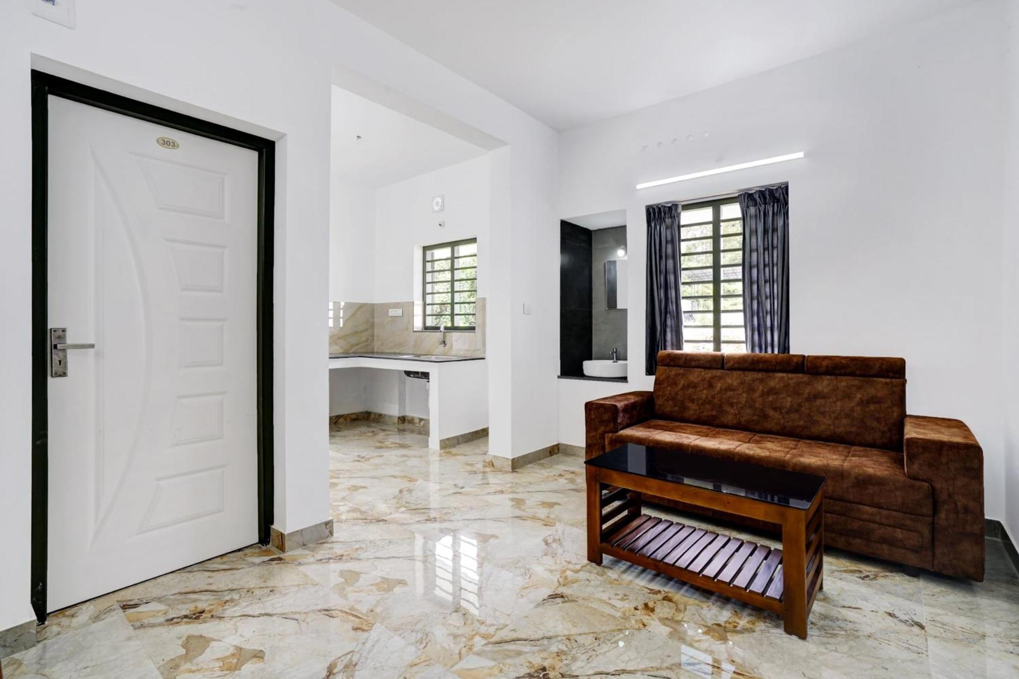 Super O Eva Residency Hotel