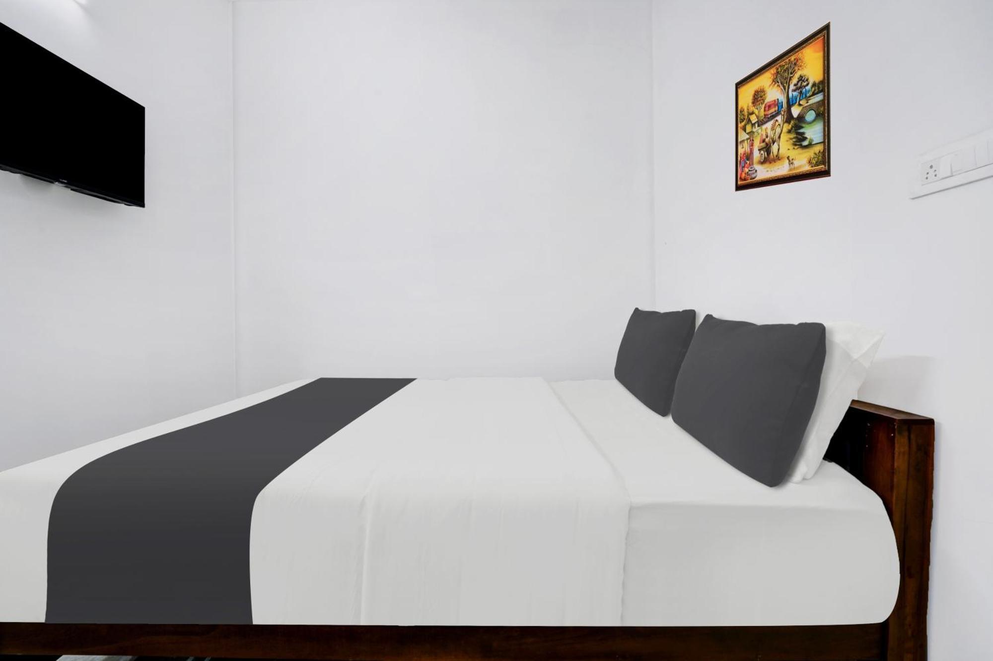 Super O Eva Residency Hotel