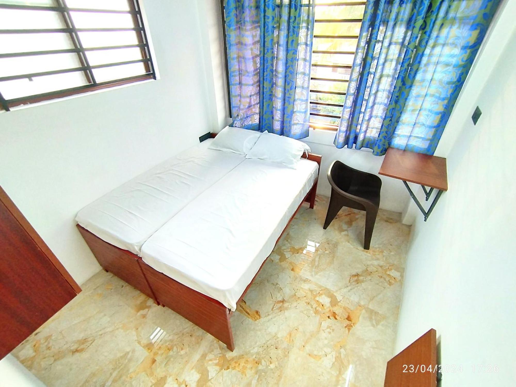 Pleasant Homes Hotel Kochi