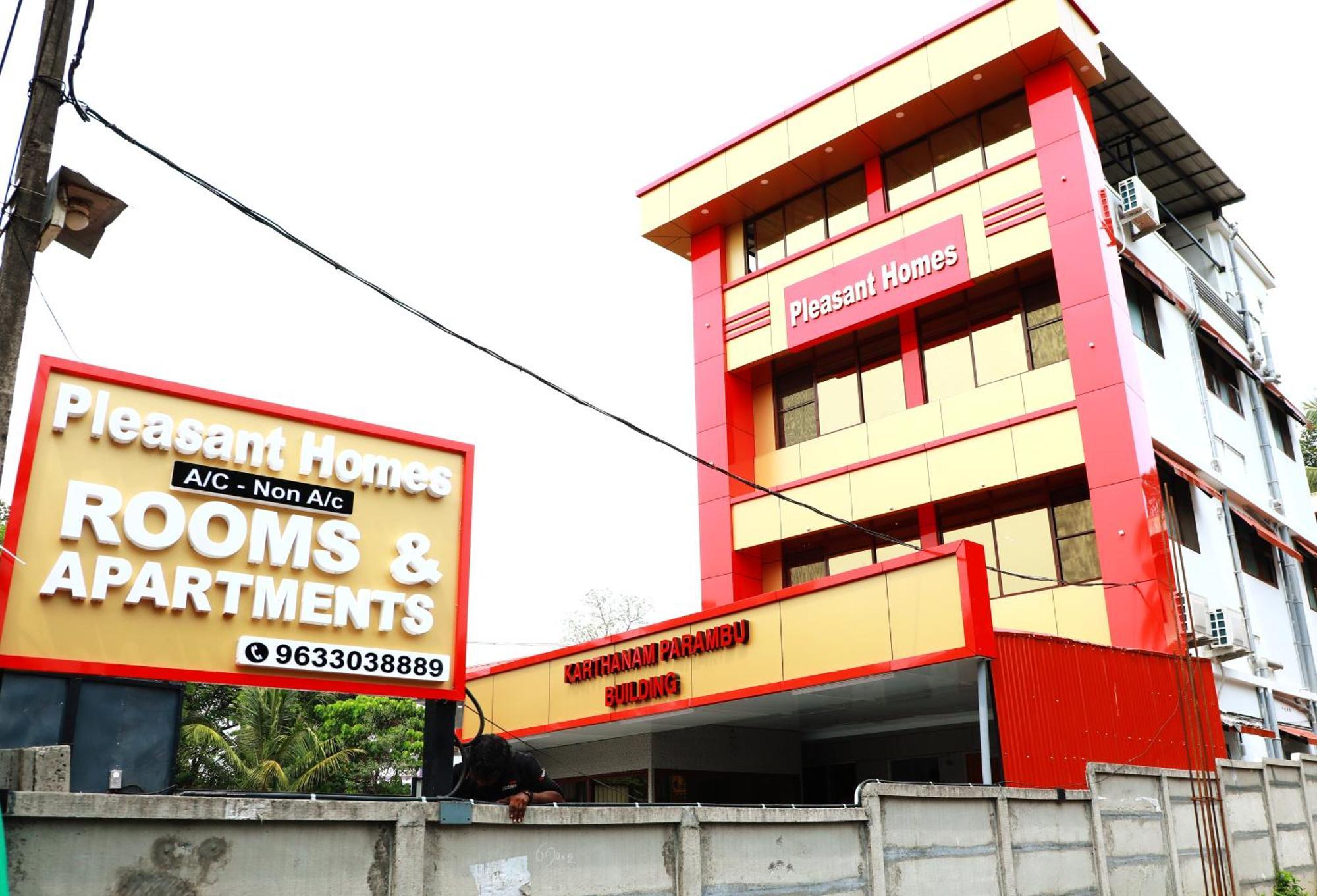 Pleasant Homes Hotel Kochi