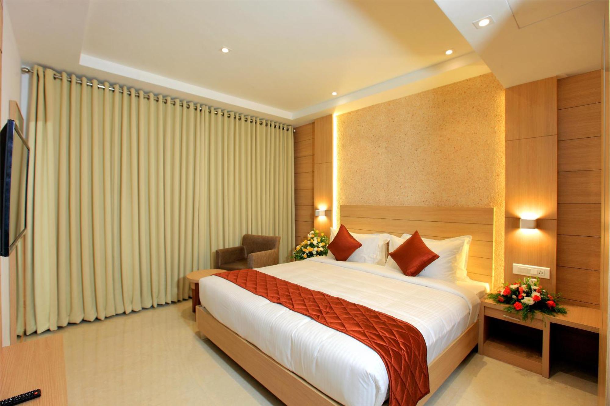 Hotel Raas Residency