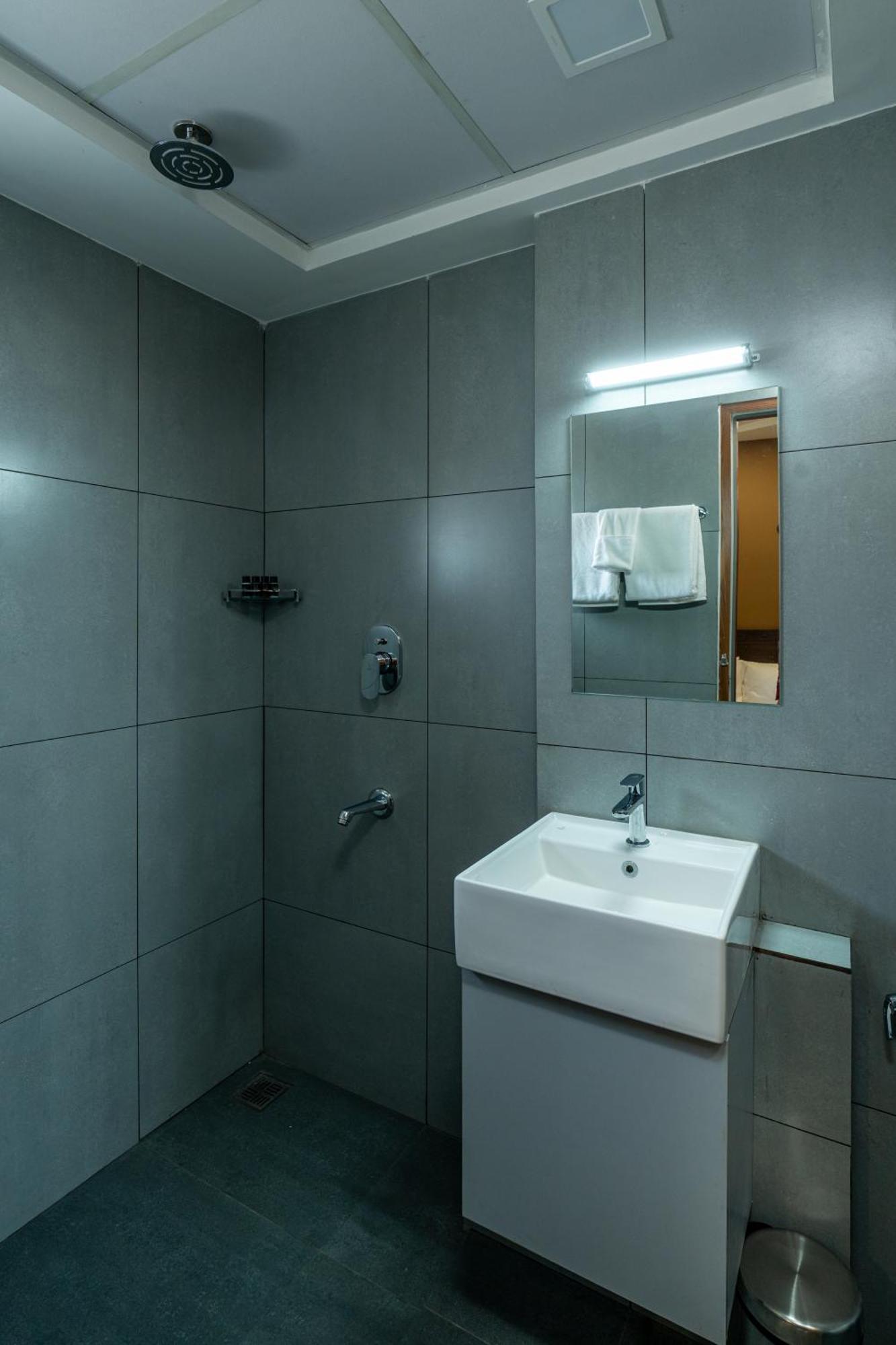 Court 11 By Dimora Hotel 3*