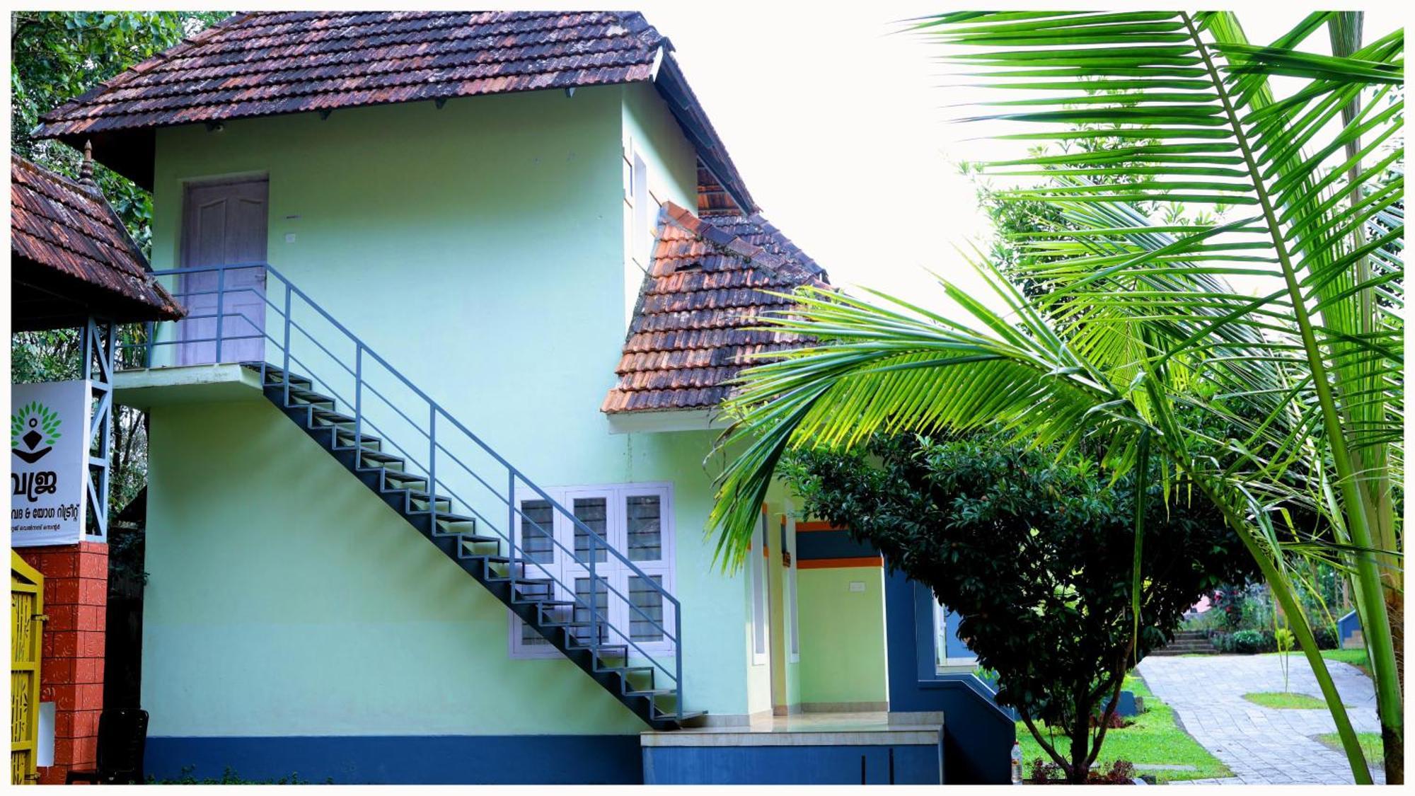 Vajra Ayurveda And Yoga Retreat *