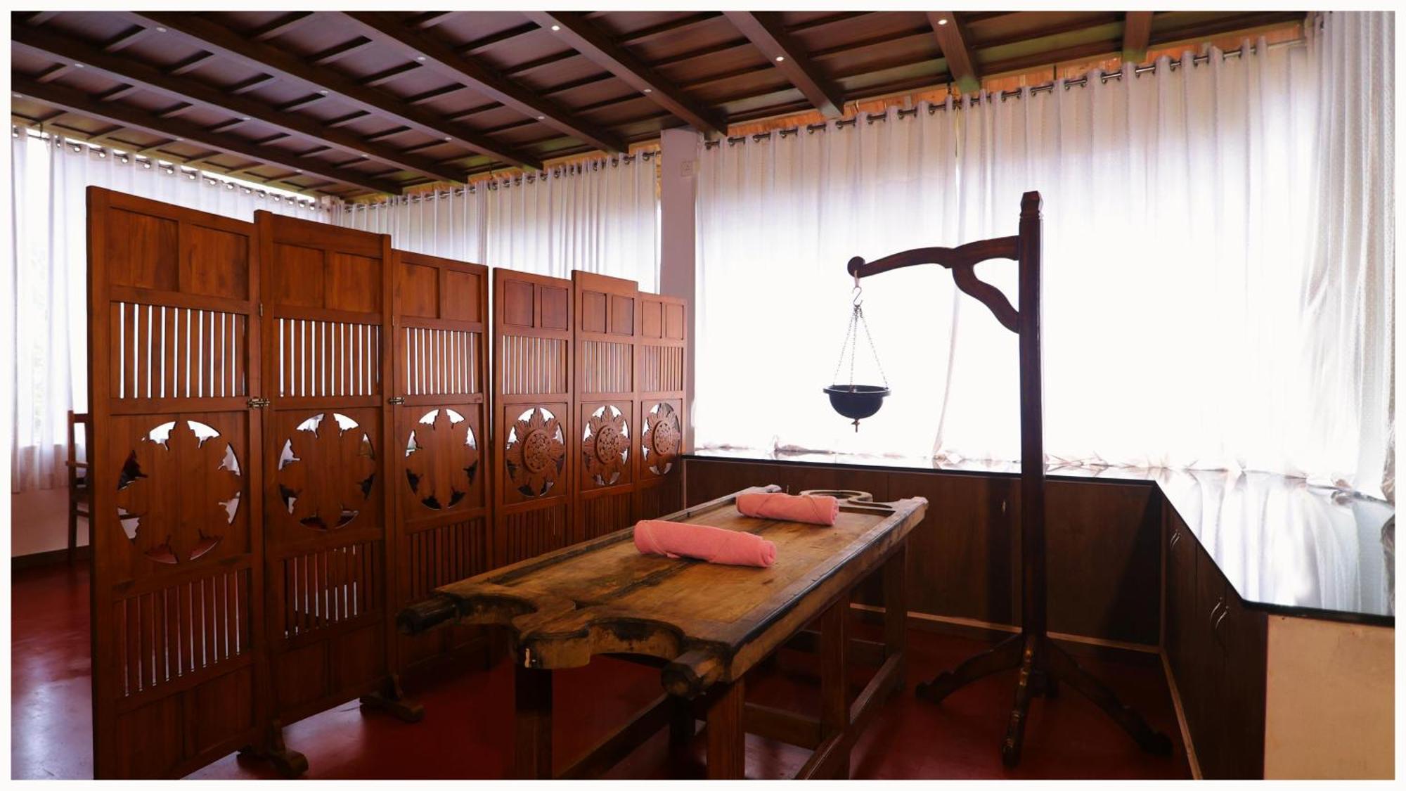 Vajra Ayurveda And Yoga Retreat * Kochi