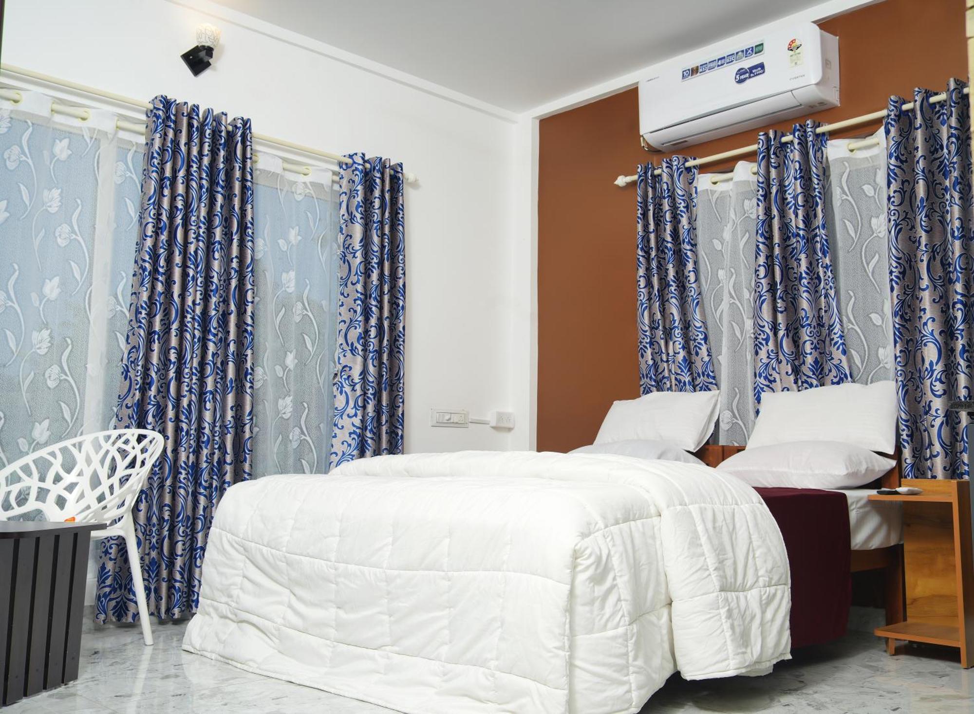 M M Residency Hotel 3*