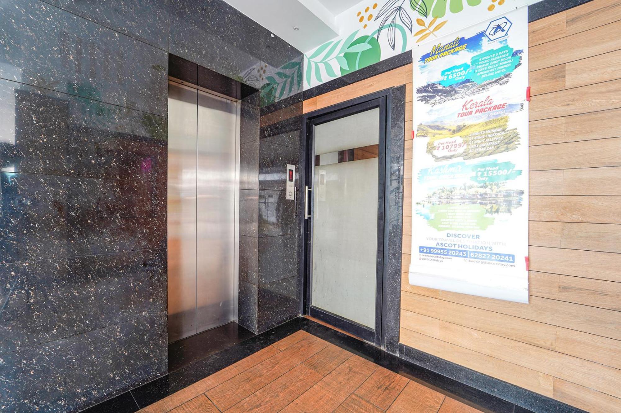 Fabhotel Stratford Hotel