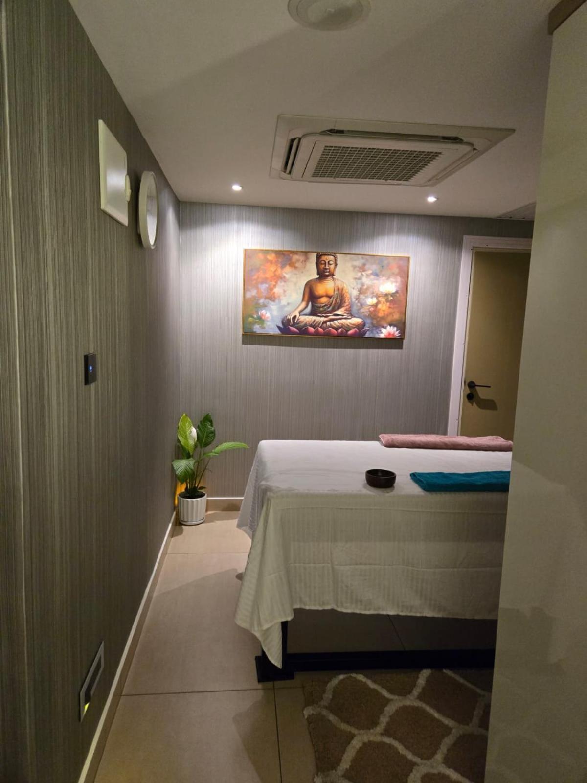 Moonbasa Boutique And Infopark , Kakkanad Hotel Kochi