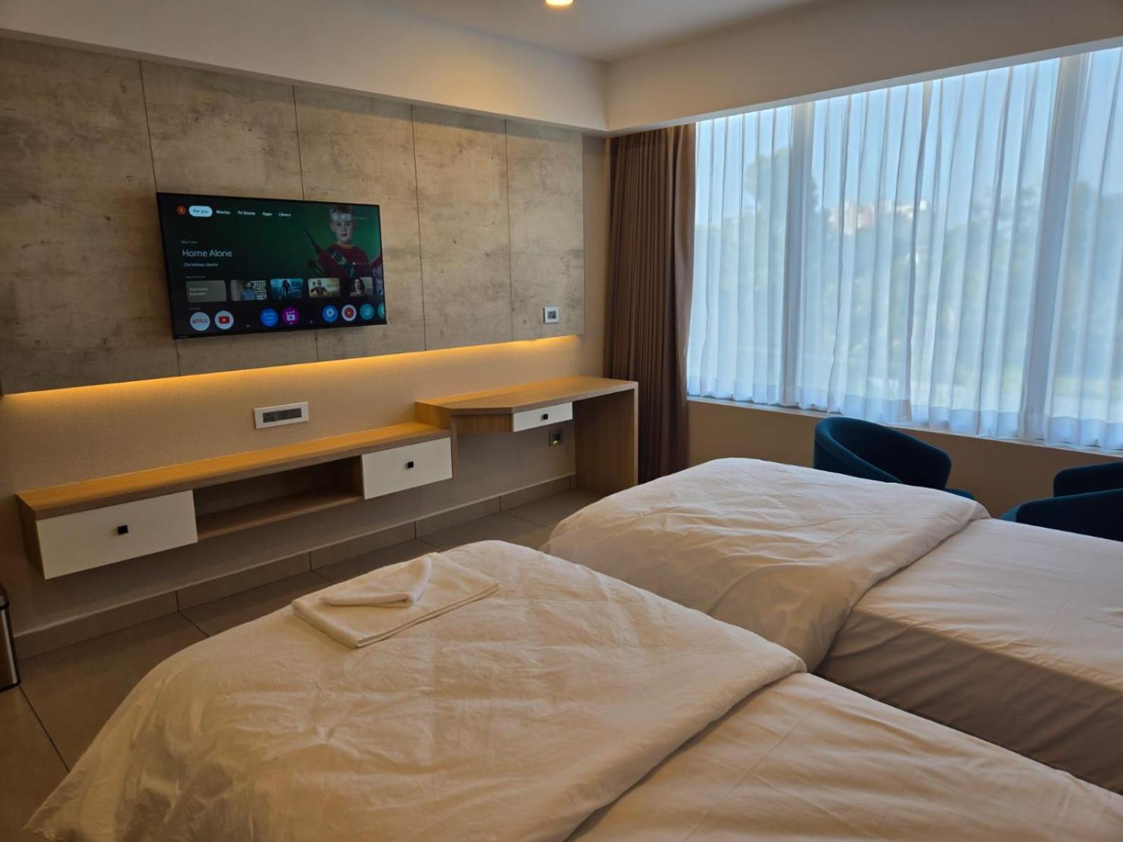 Hotel Moonbasa Boutique And Infopark , Kakkanad