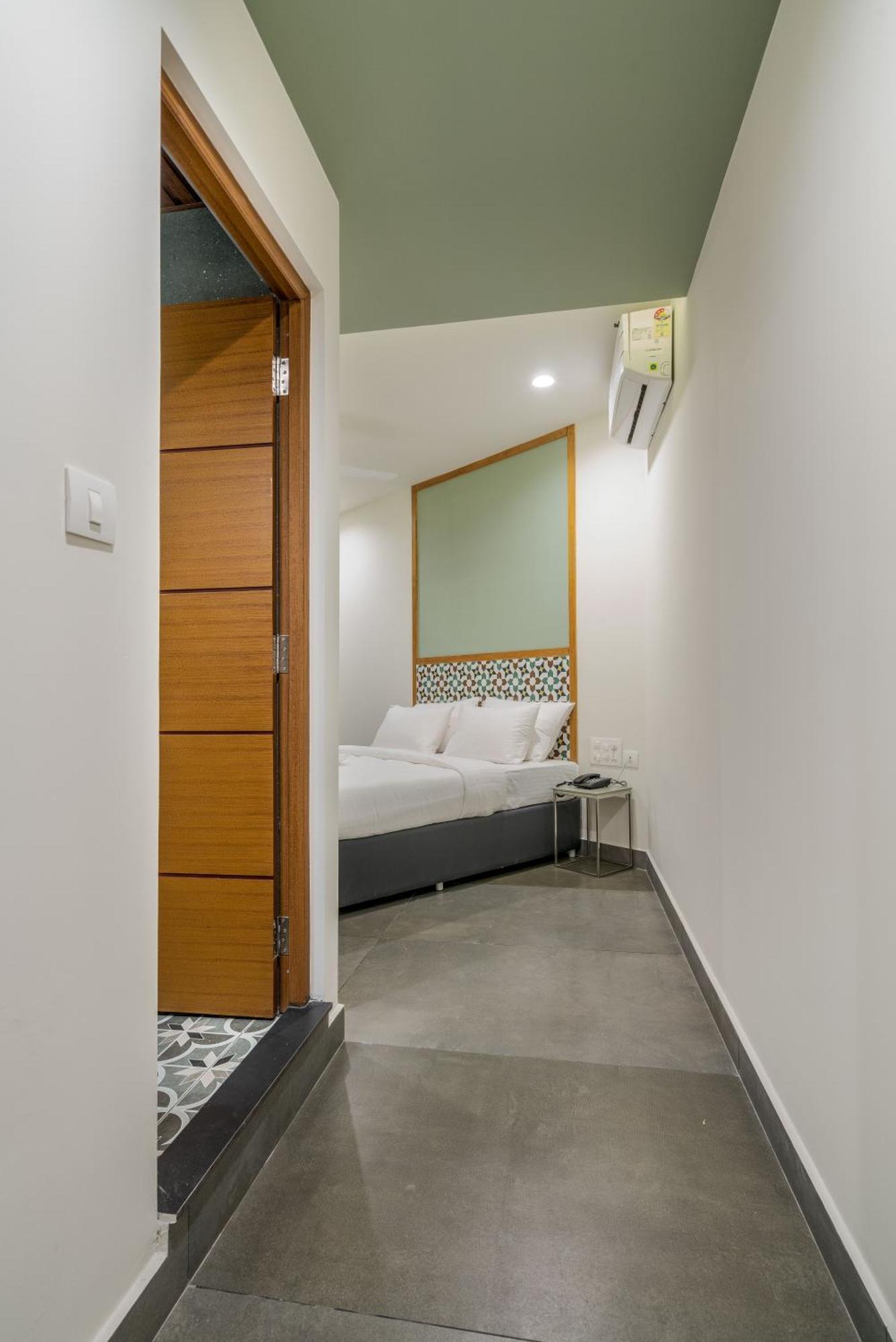 Aryaas Regent Hotel 3*