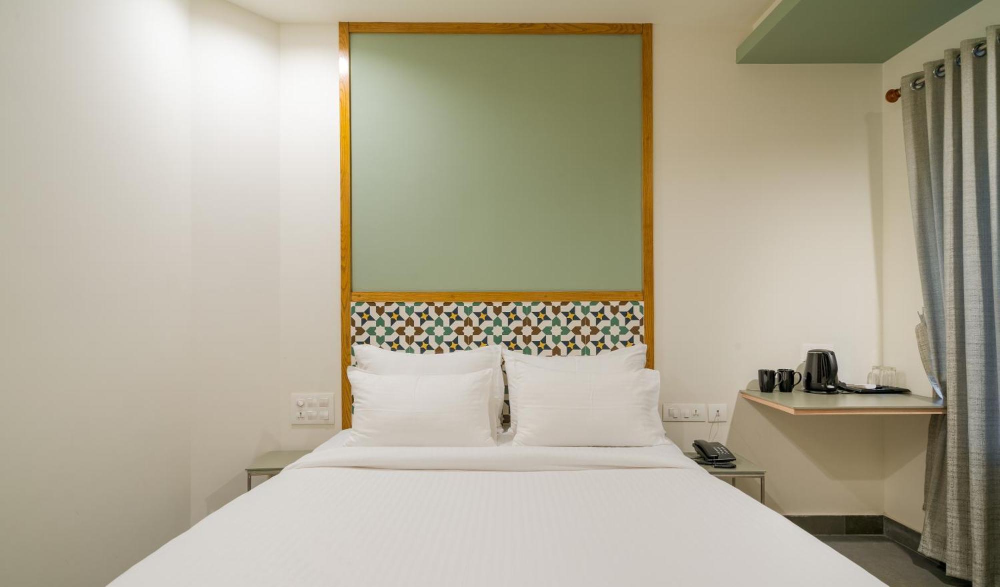 Aryaas Regent 3* Kochi