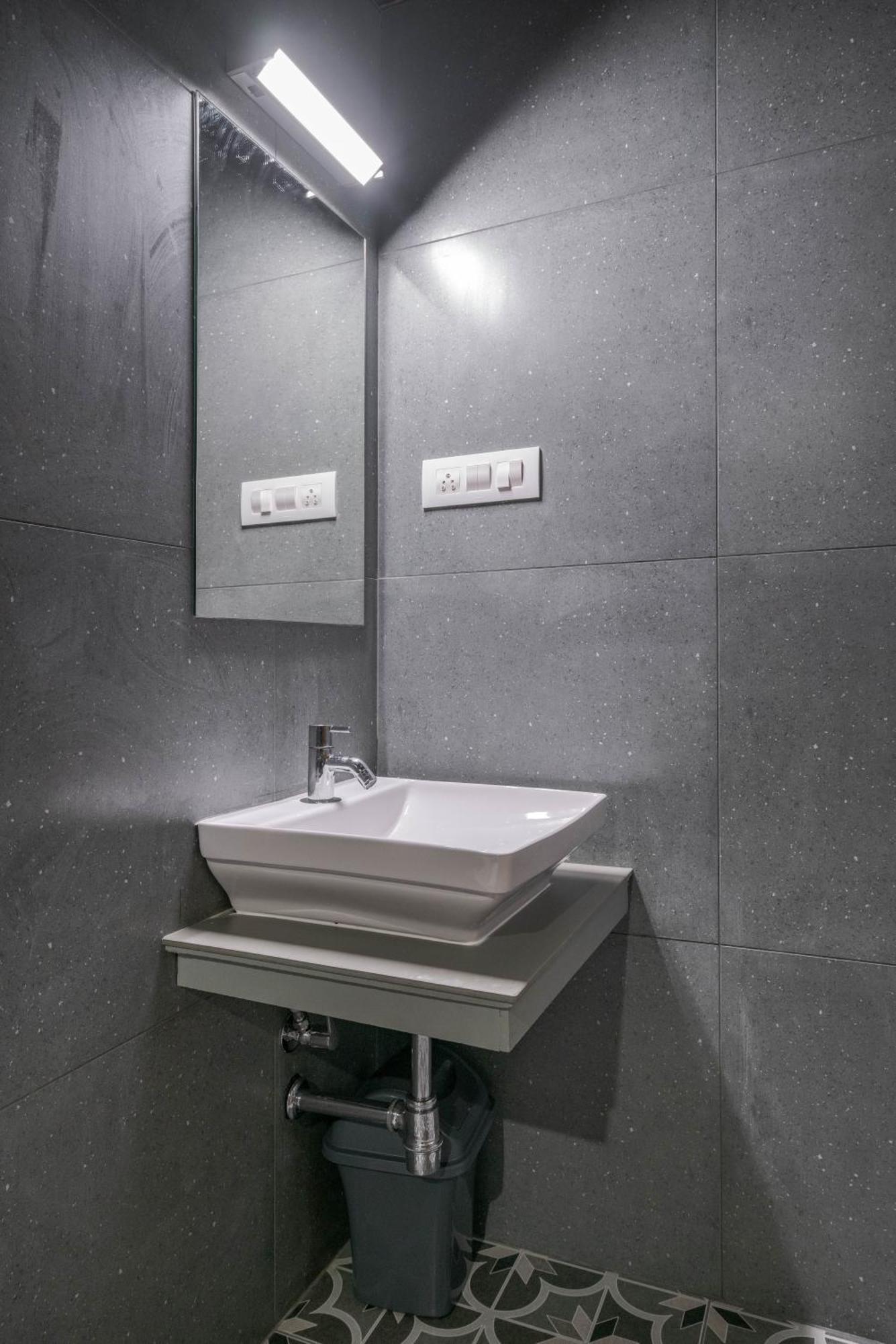 Aryaas Regent Hotel 3*