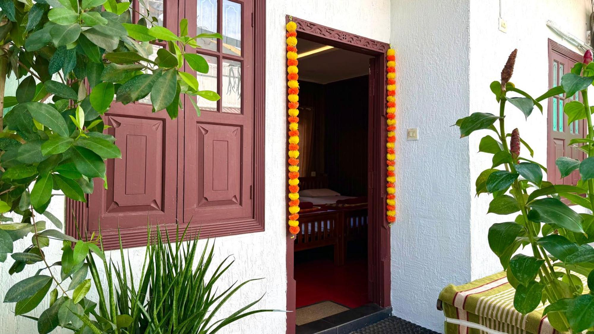 Reds Residency - Homestay Kochi