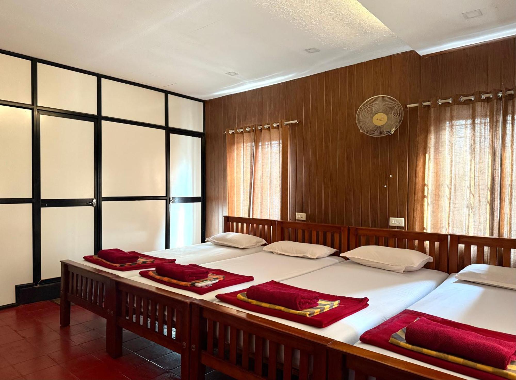 Reds Residency - Homestay