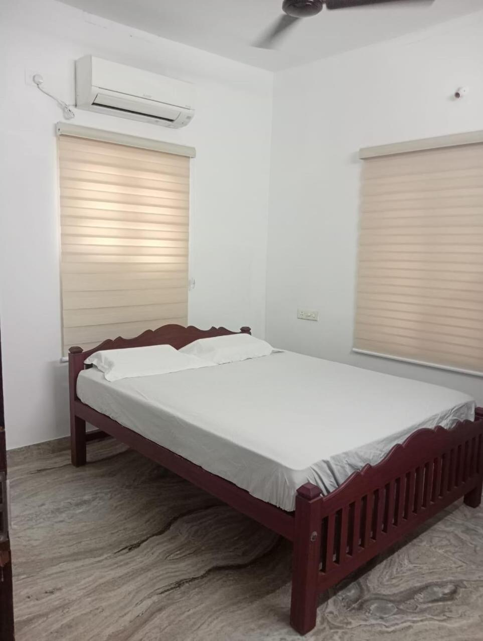 Villa Aanandam - Away From *