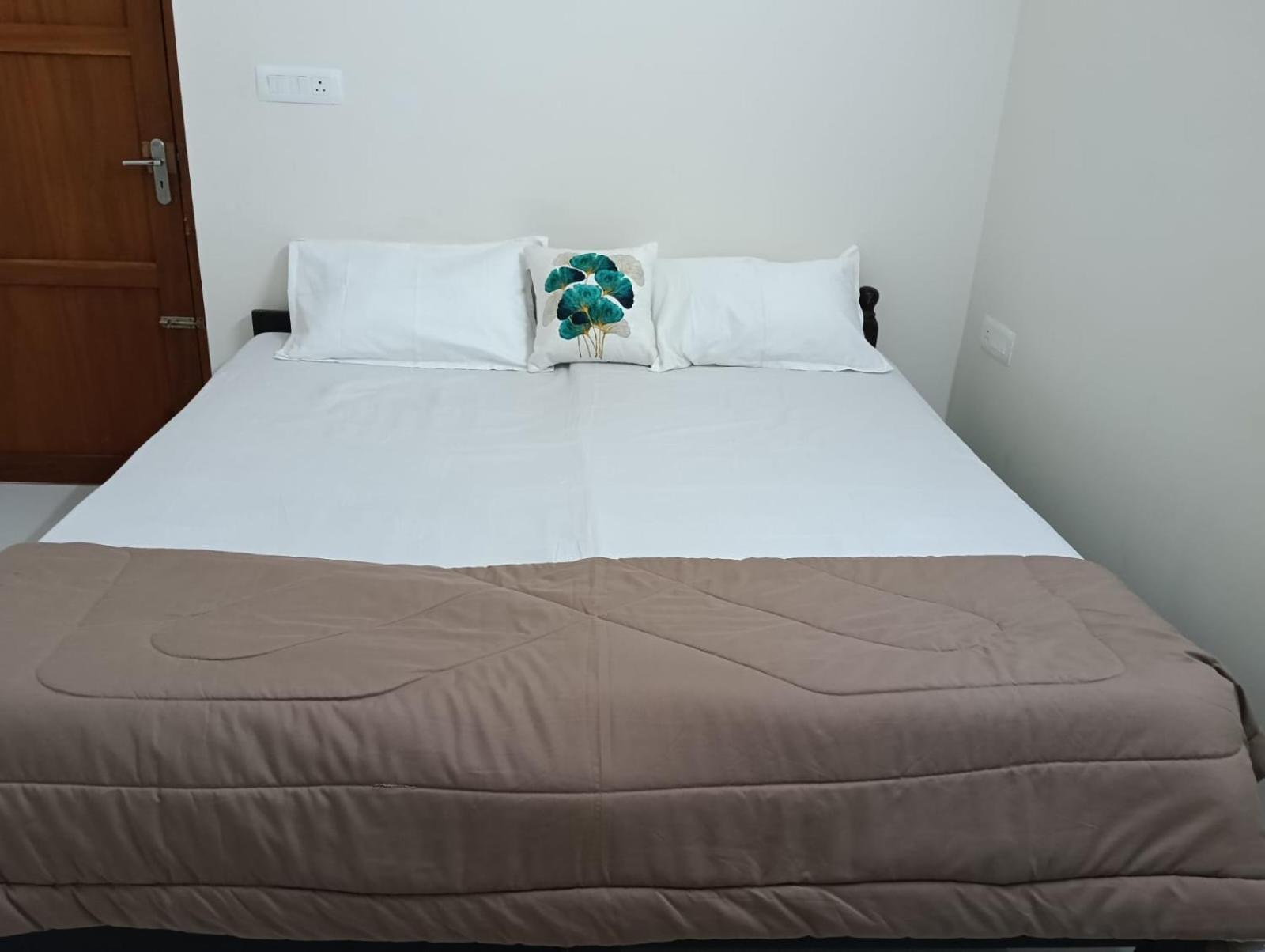 Ocean Clifade Homestay Kochi