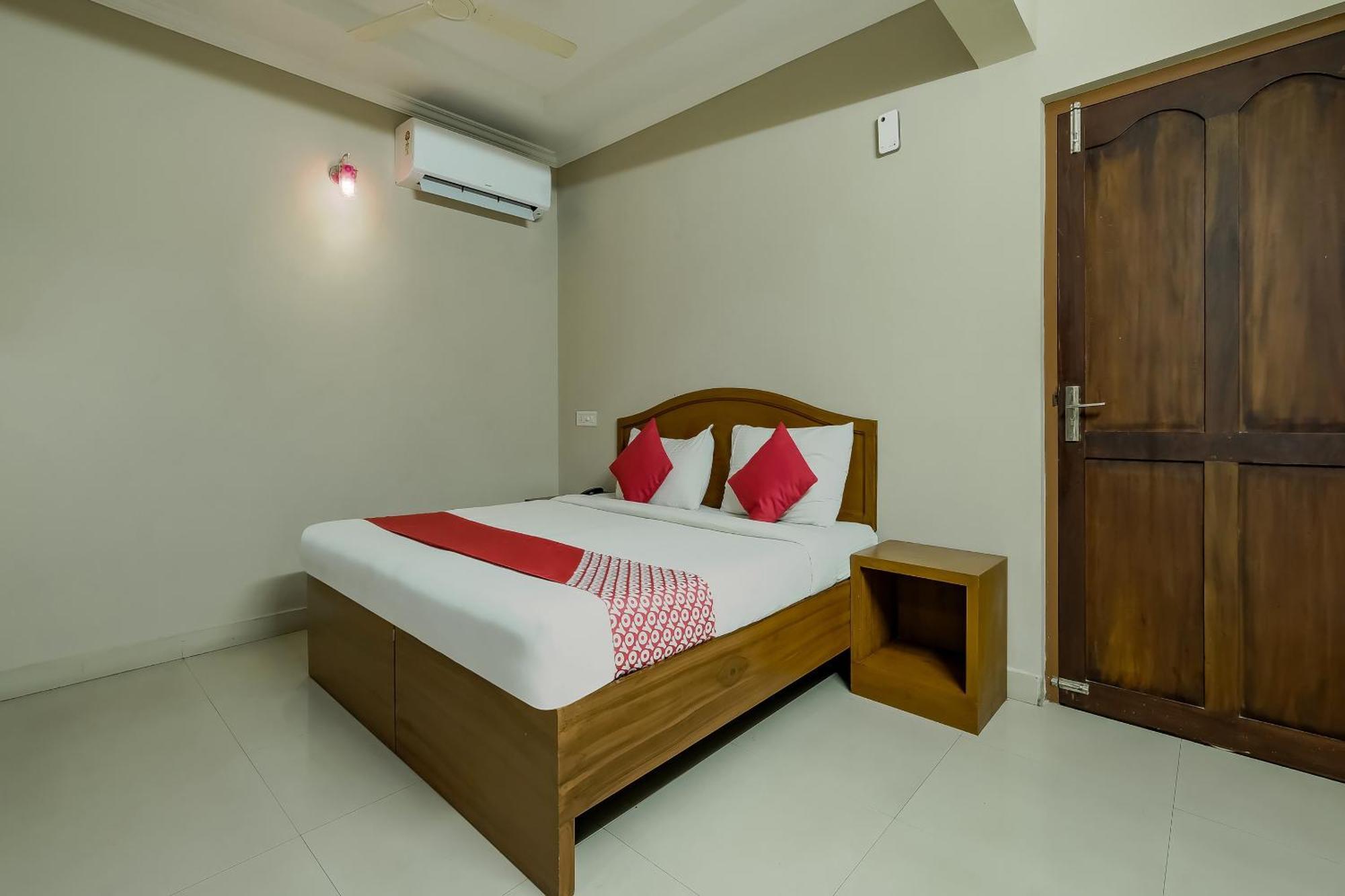 Collection O Kadavanthra Near South Railway Station 3* Kochi