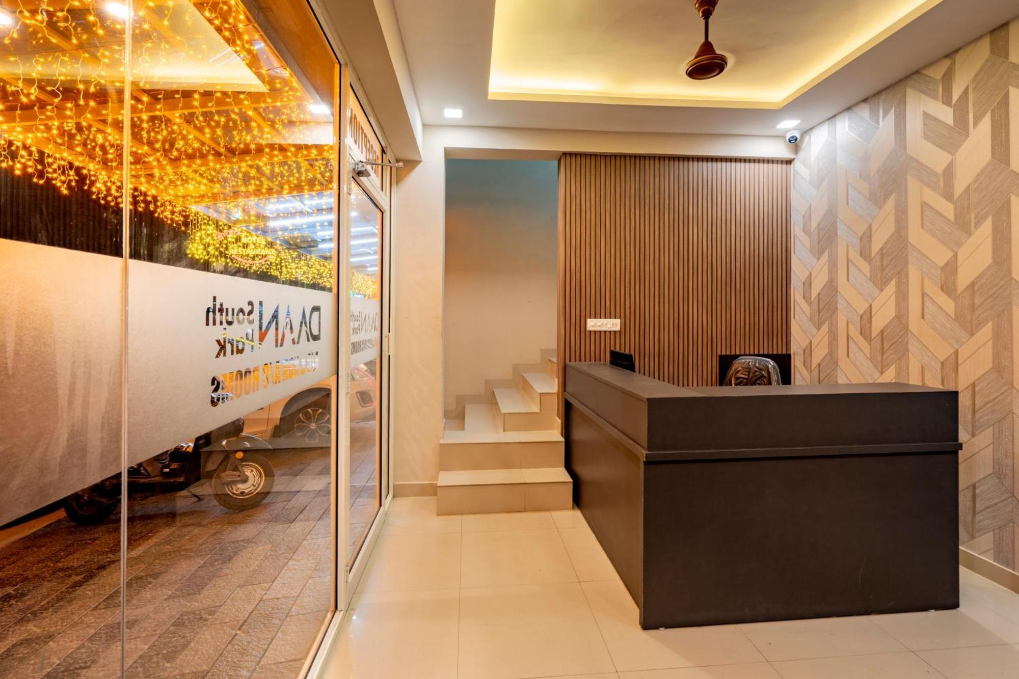 Daan South Park Hotel 2*