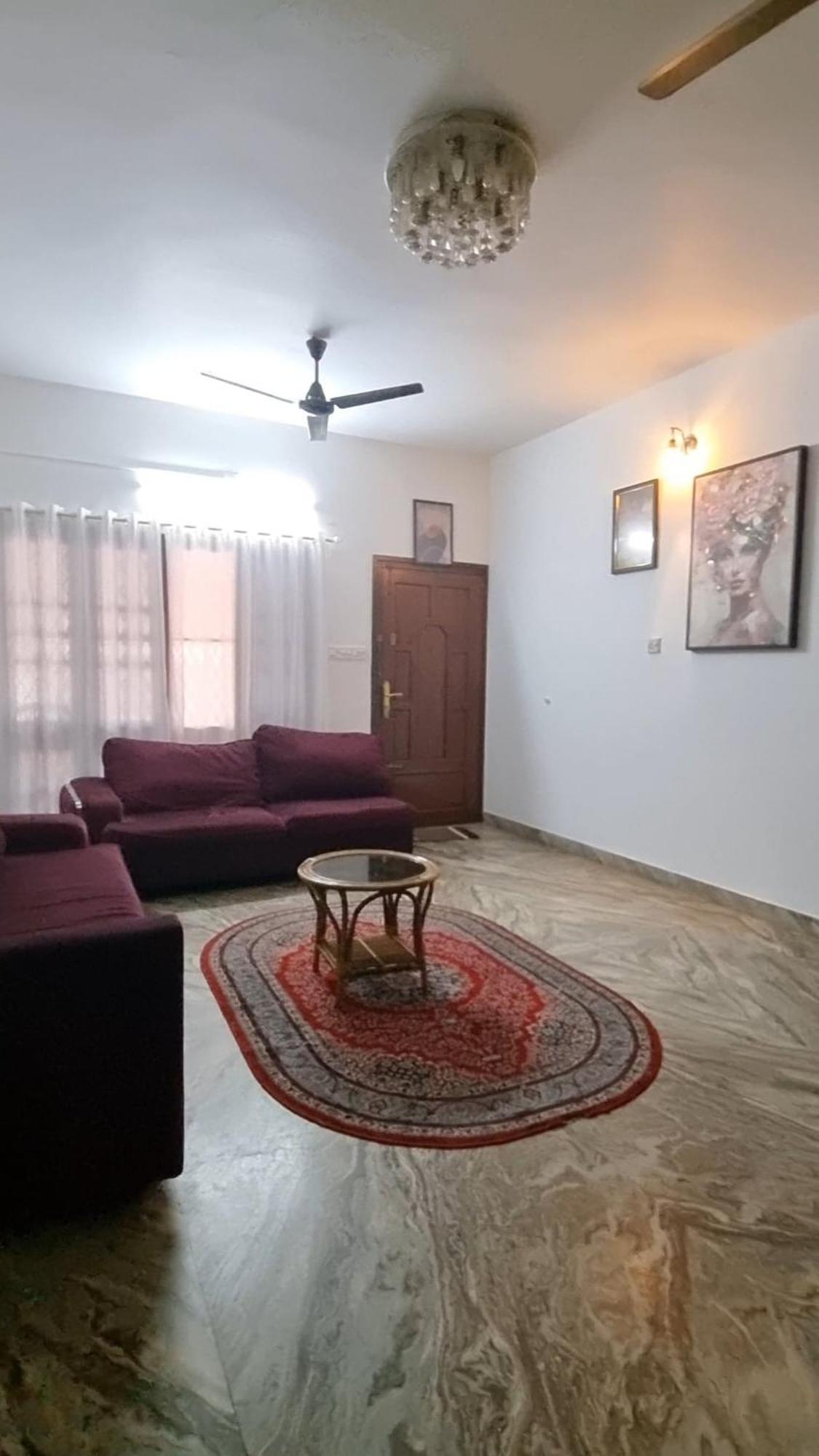 Villa Spacious In Vytilla *