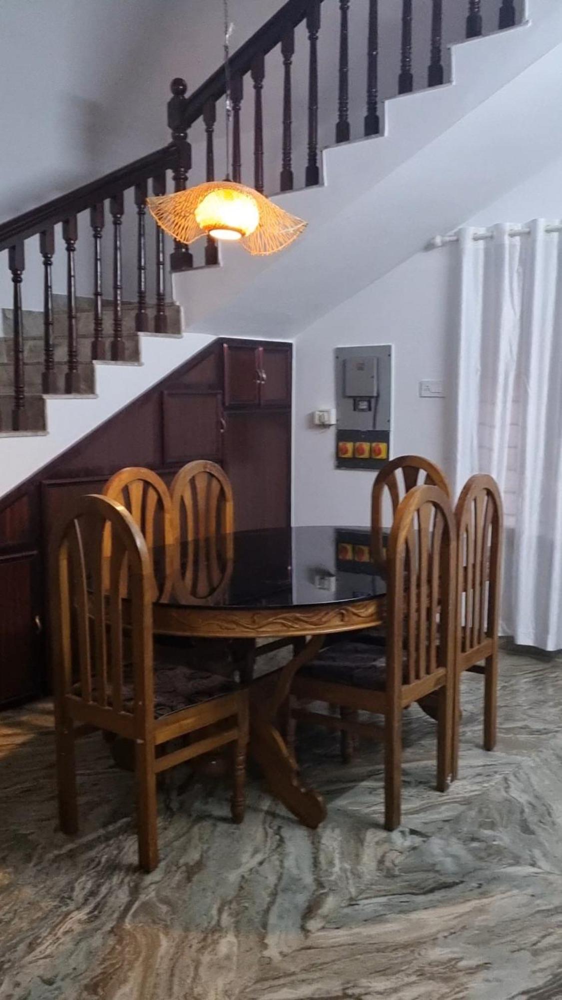 Spacious In Vytilla Villa