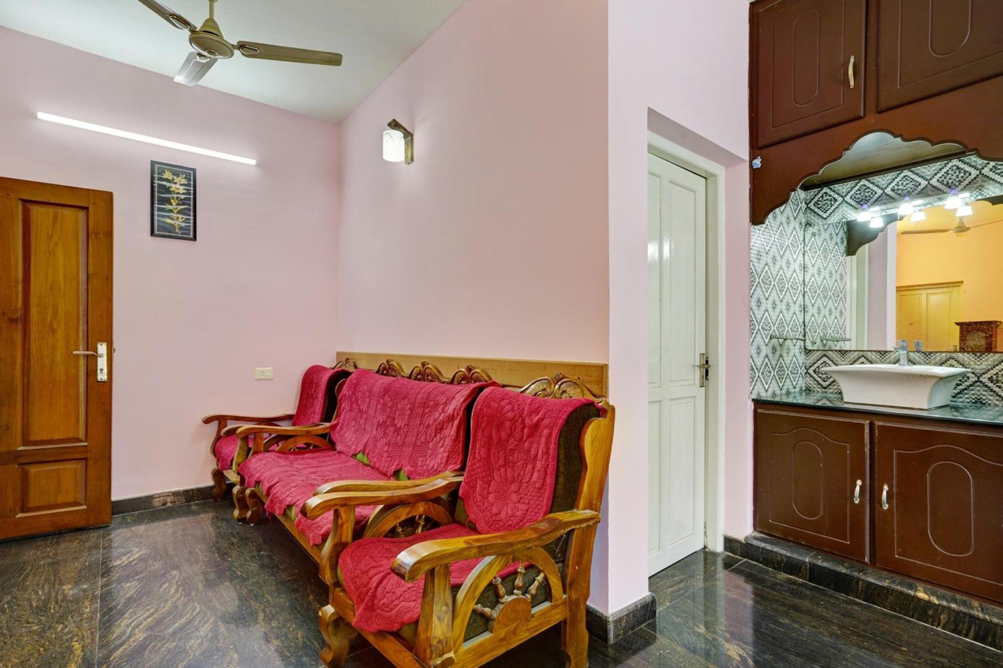 O High 5 Hotel Kochi