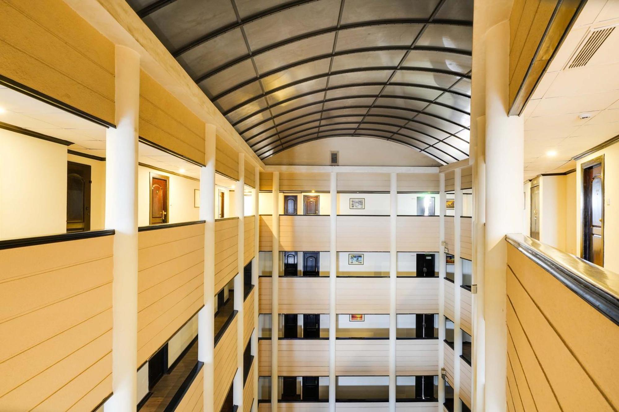 Hotel Palette Mg Road Ernakulam Kochi