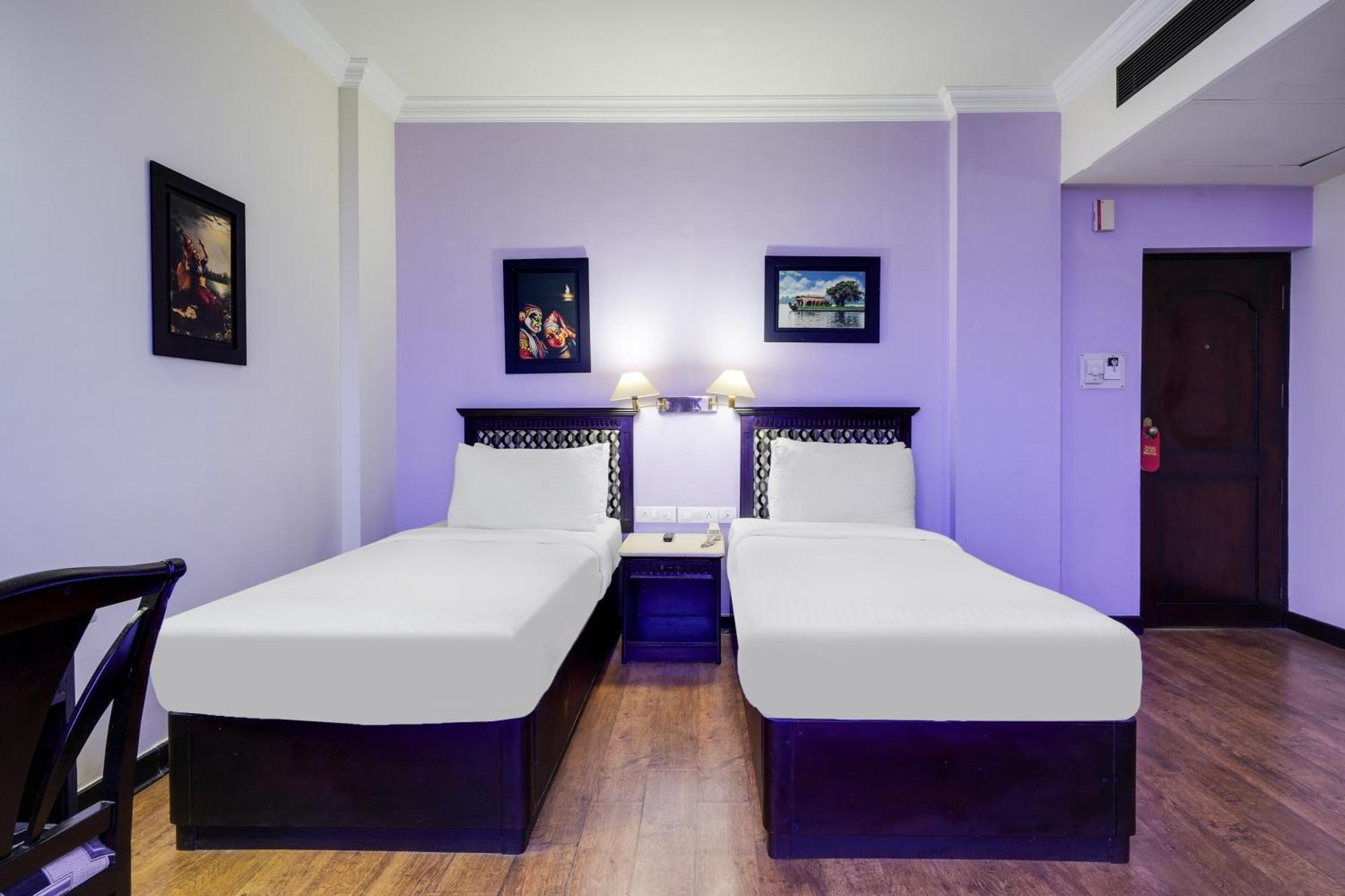 Hotel Palette Mg Road Ernakulam Kochi