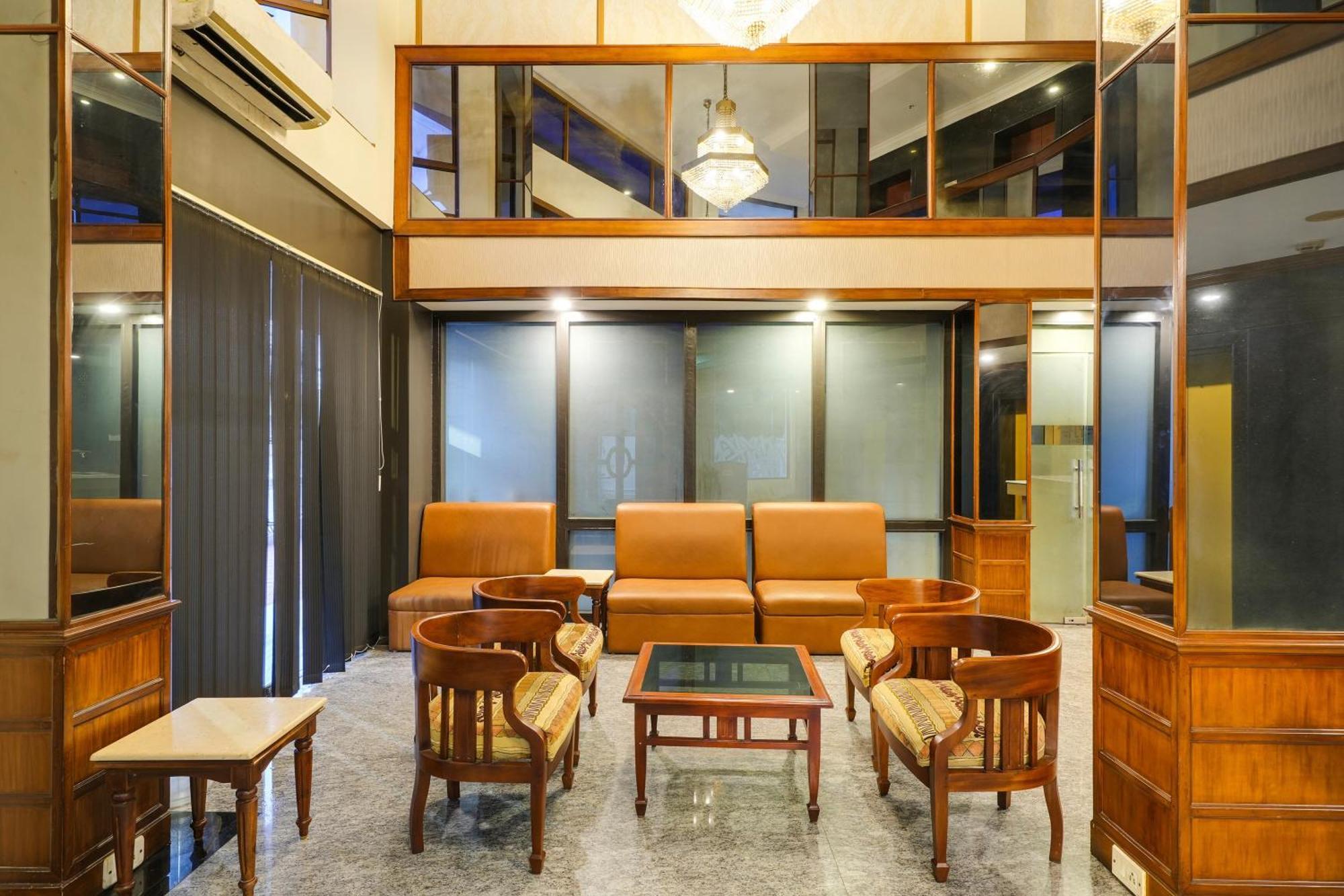 Palette Mg Road Ernakulam 3*