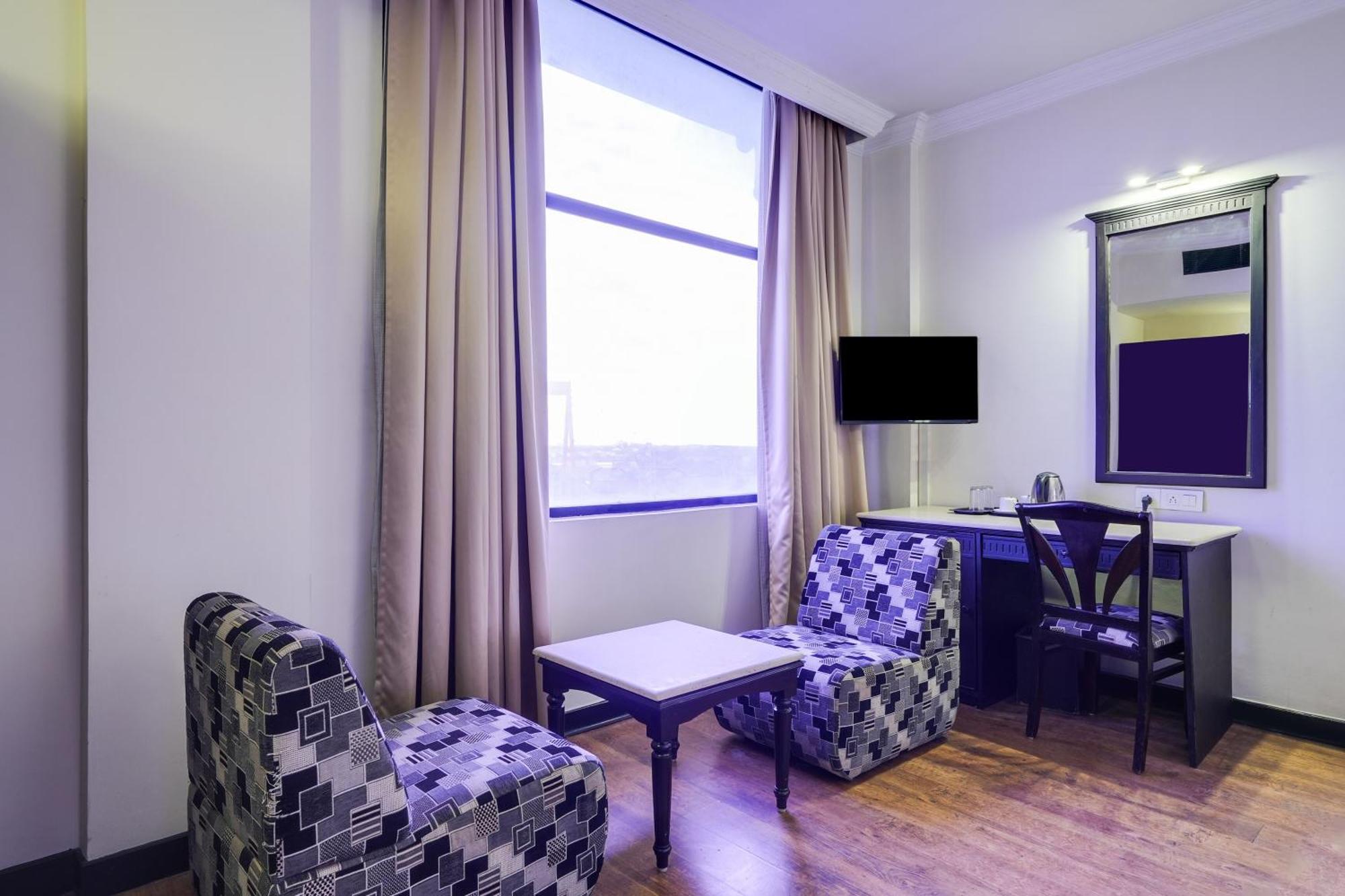 Hotel Palette Mg Road Ernakulam