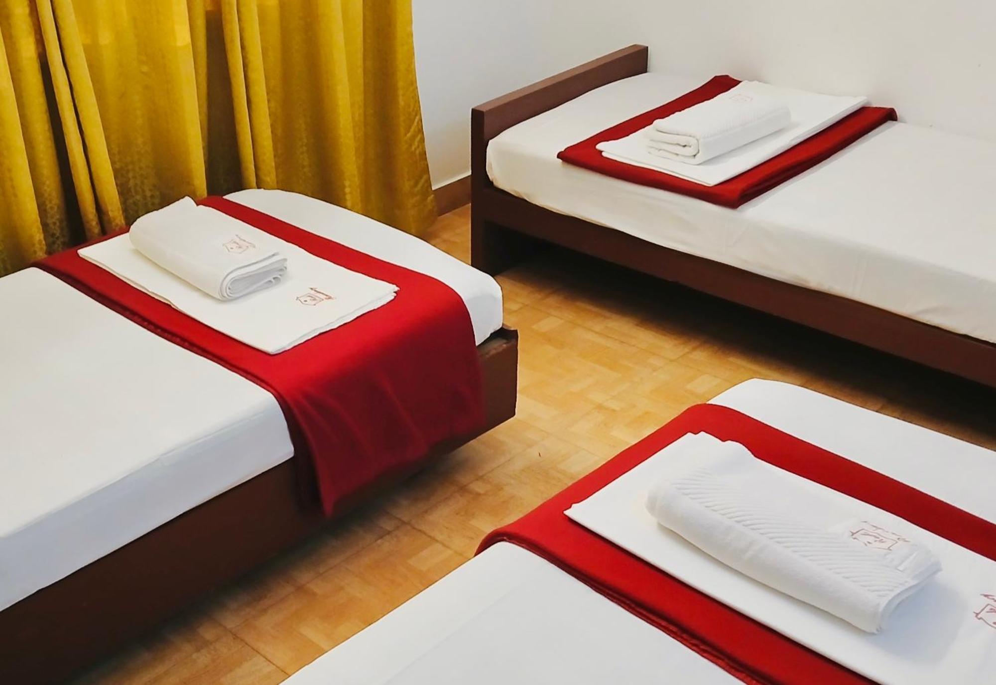 Reds Residency -