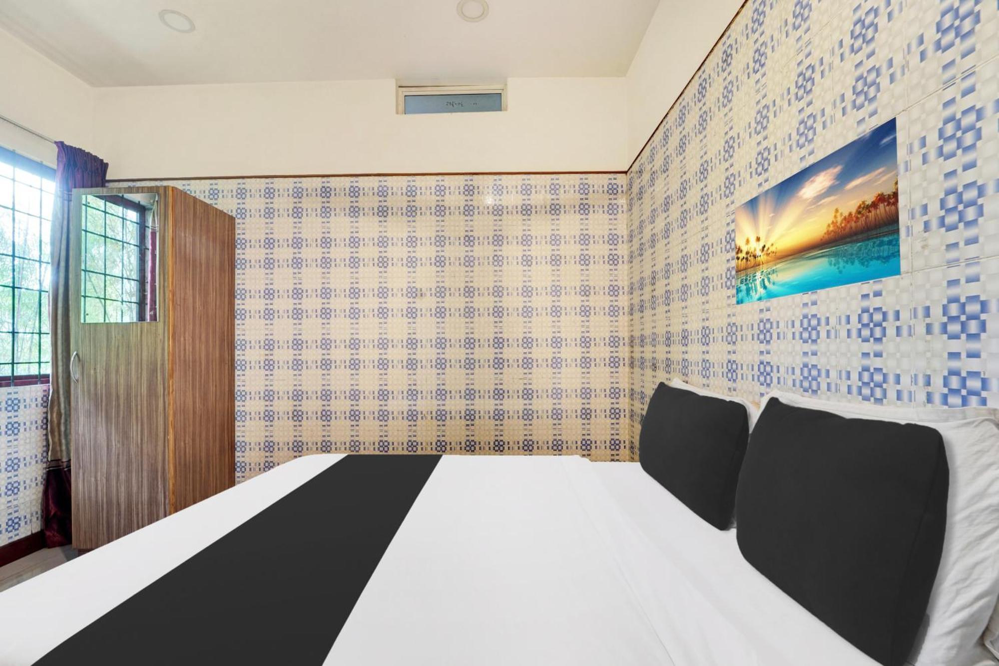 Hotel Super Collection O Vazhakkala Kakkanad 4*