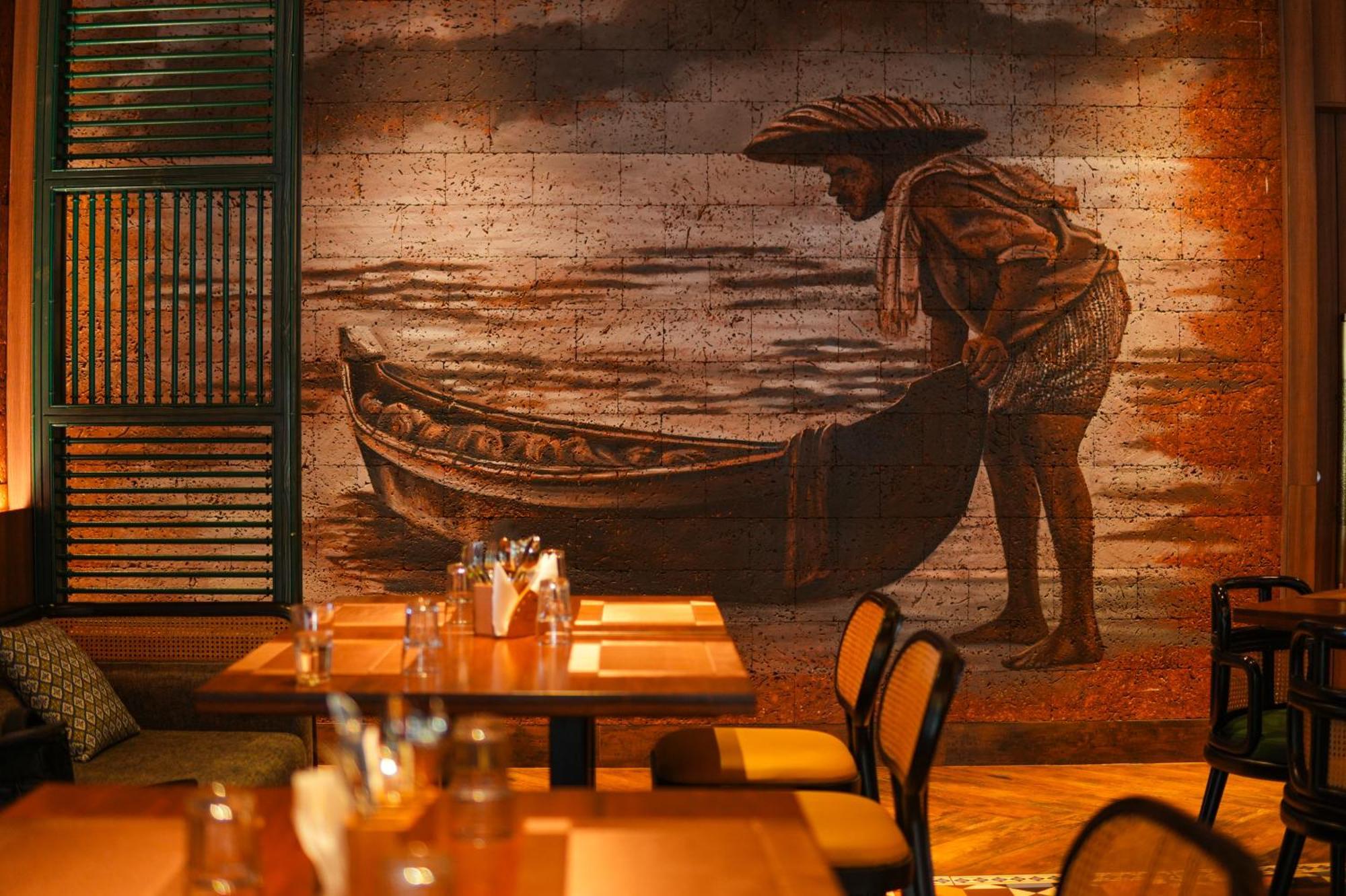 Hotel The Artiste, Kochi, A Tribute Portfolio By Marriott 5*