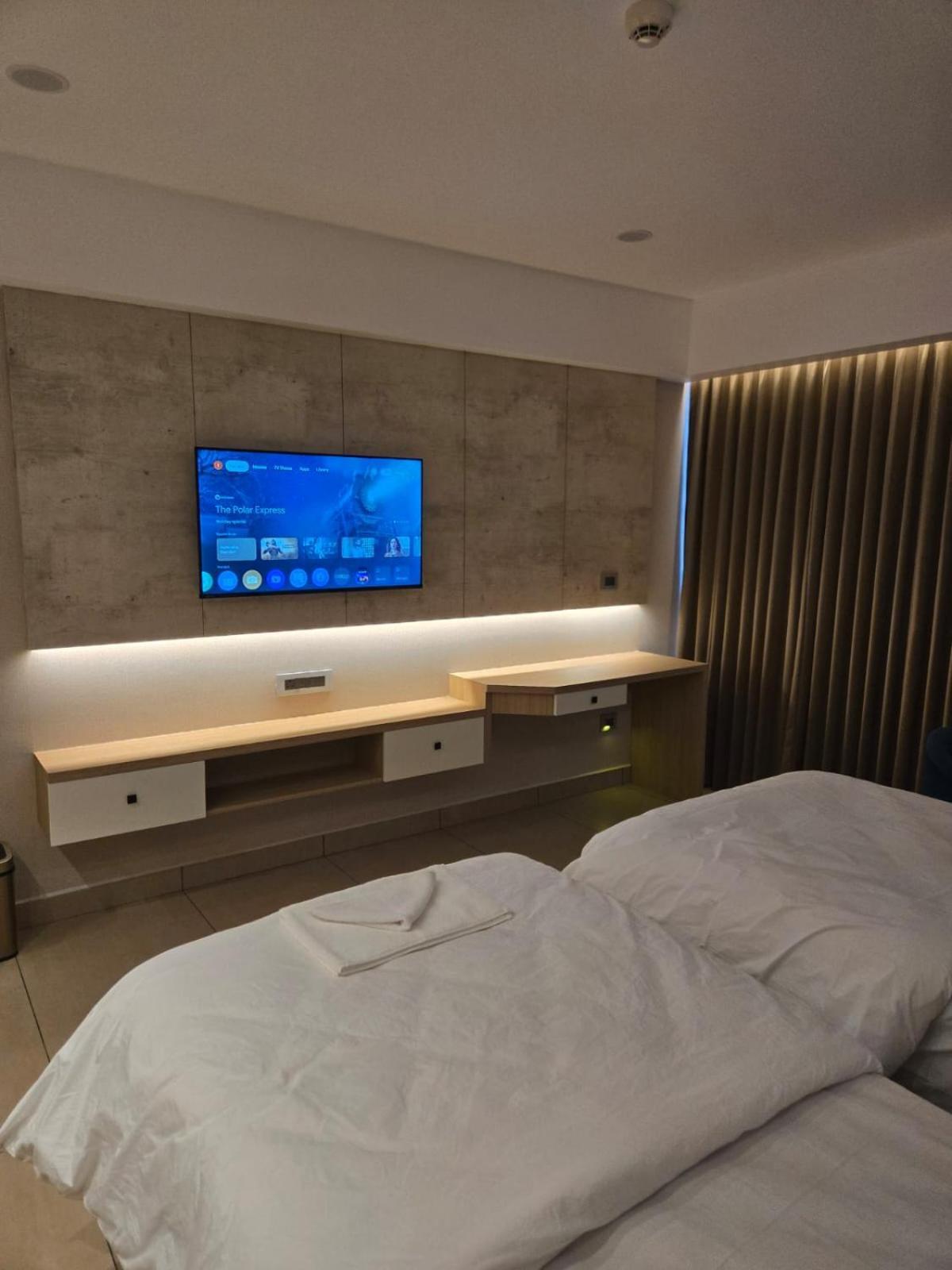 Hotel Moonbasa Boutique And Infopark , Kakkanad