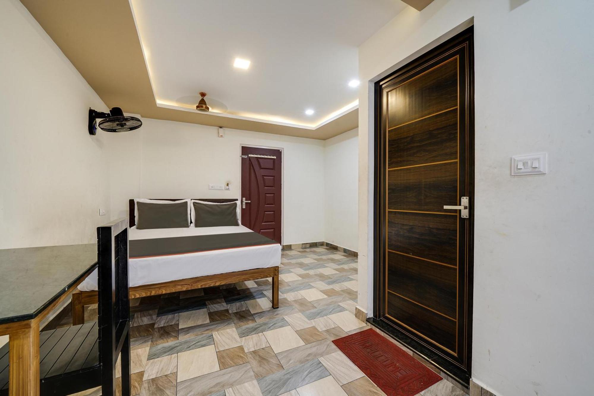 Hotel Buraimi Kochi
