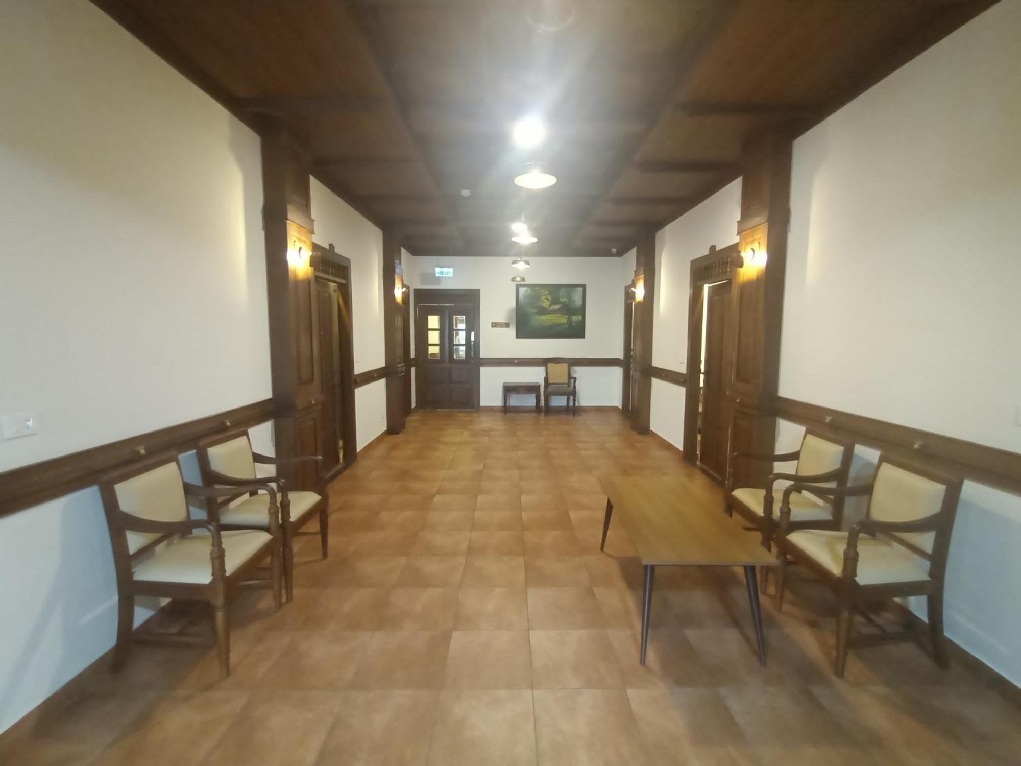 Hotel Seashell - Marine Drive