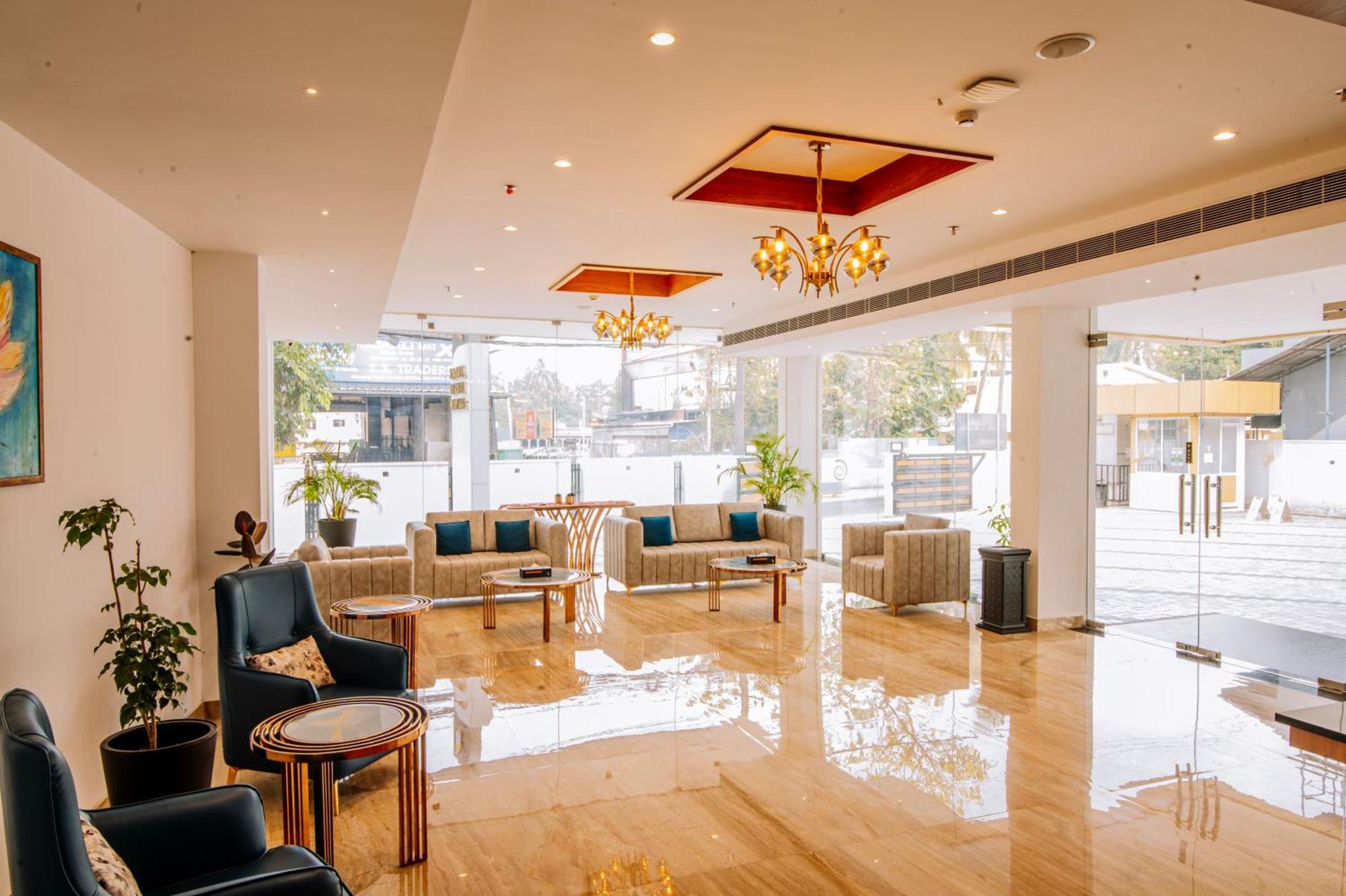 Seven Lights Hotel