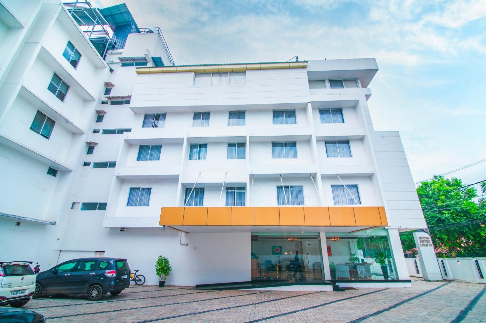 Seven Lights 4* Kochi