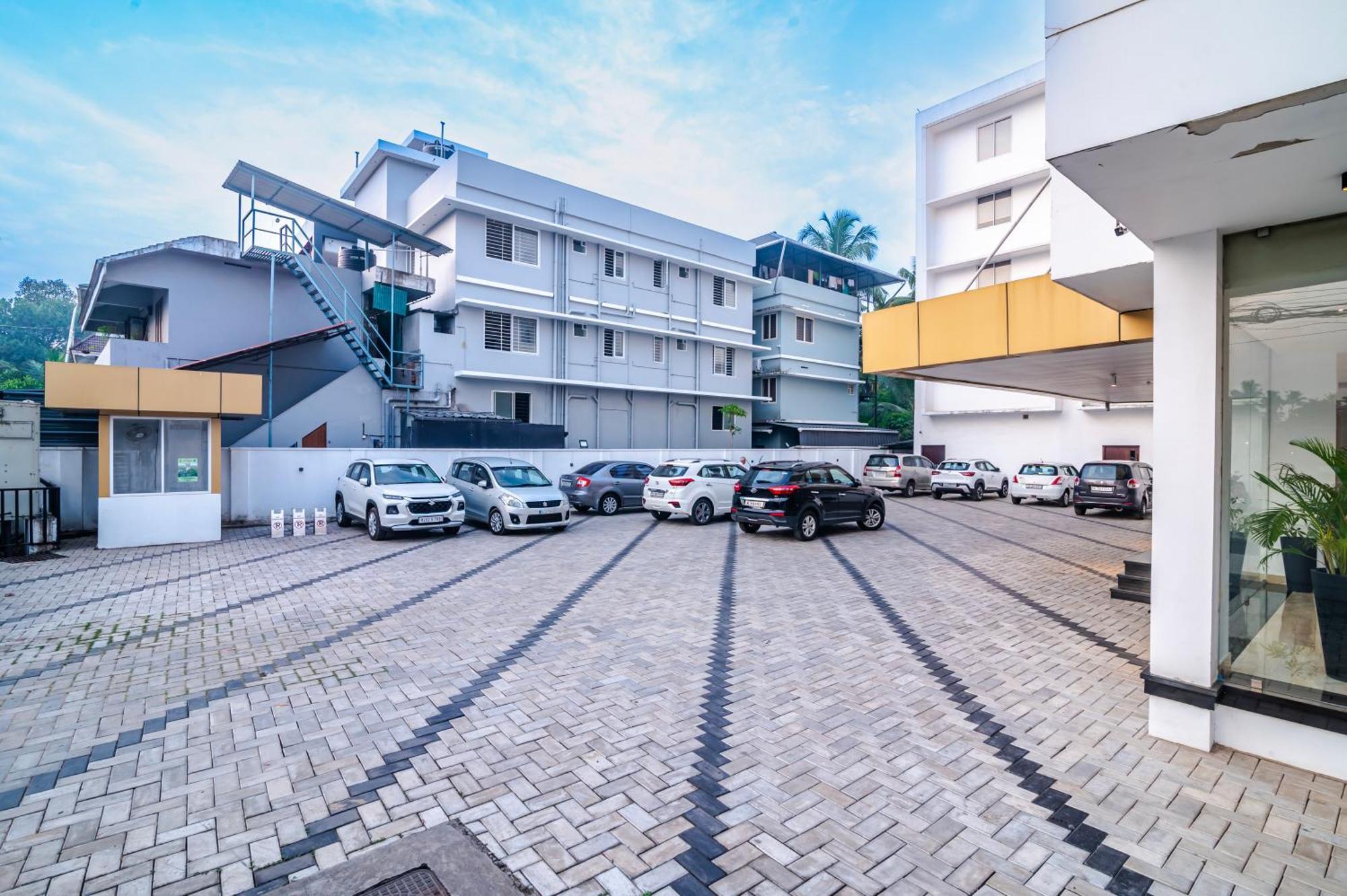 Seven Lights Hotel Kochi