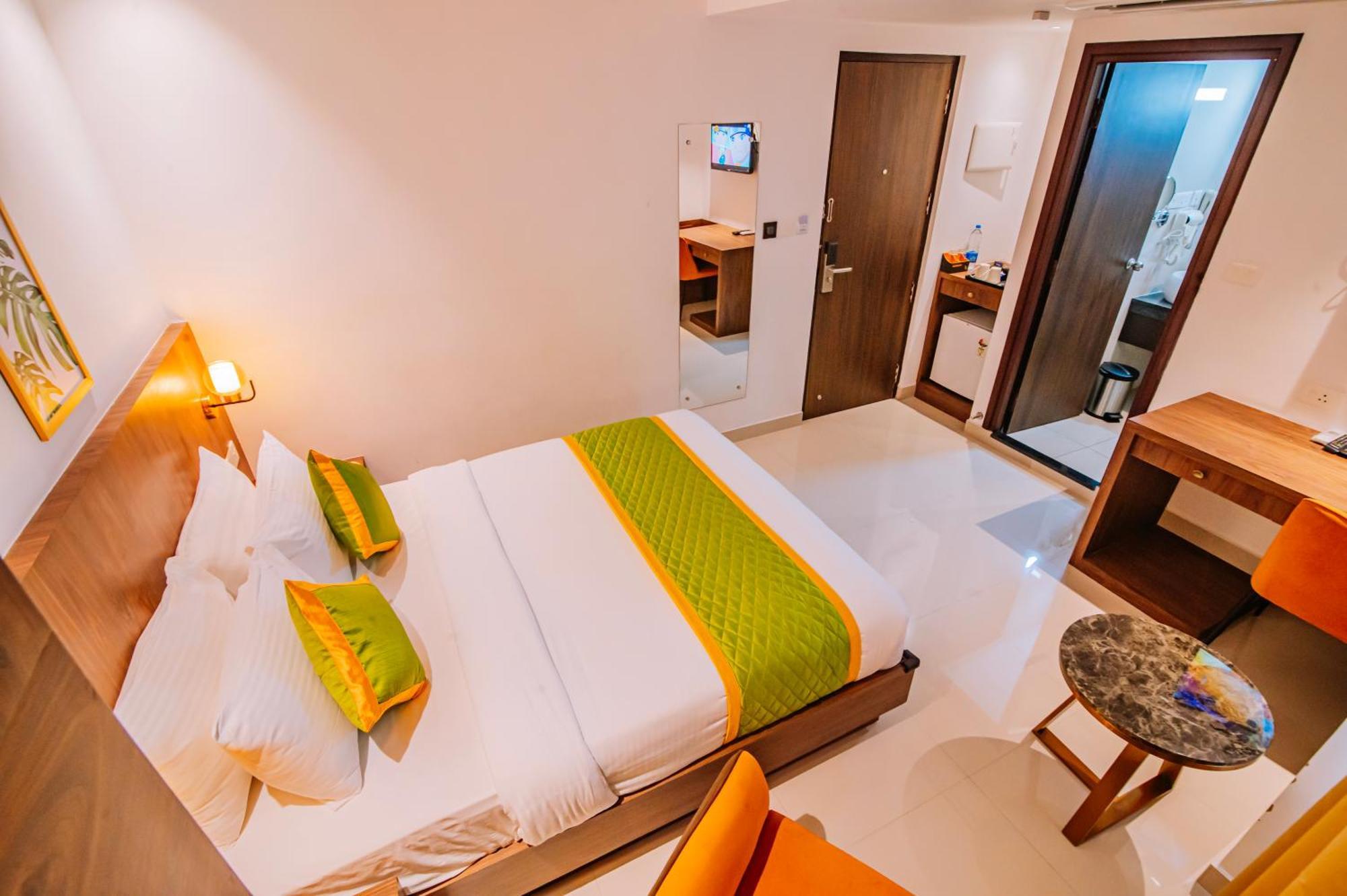 Seven Lights Hotel