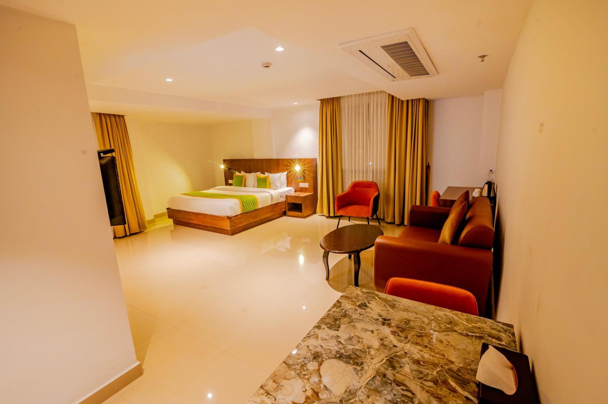 Seven Lights 4* Kochi