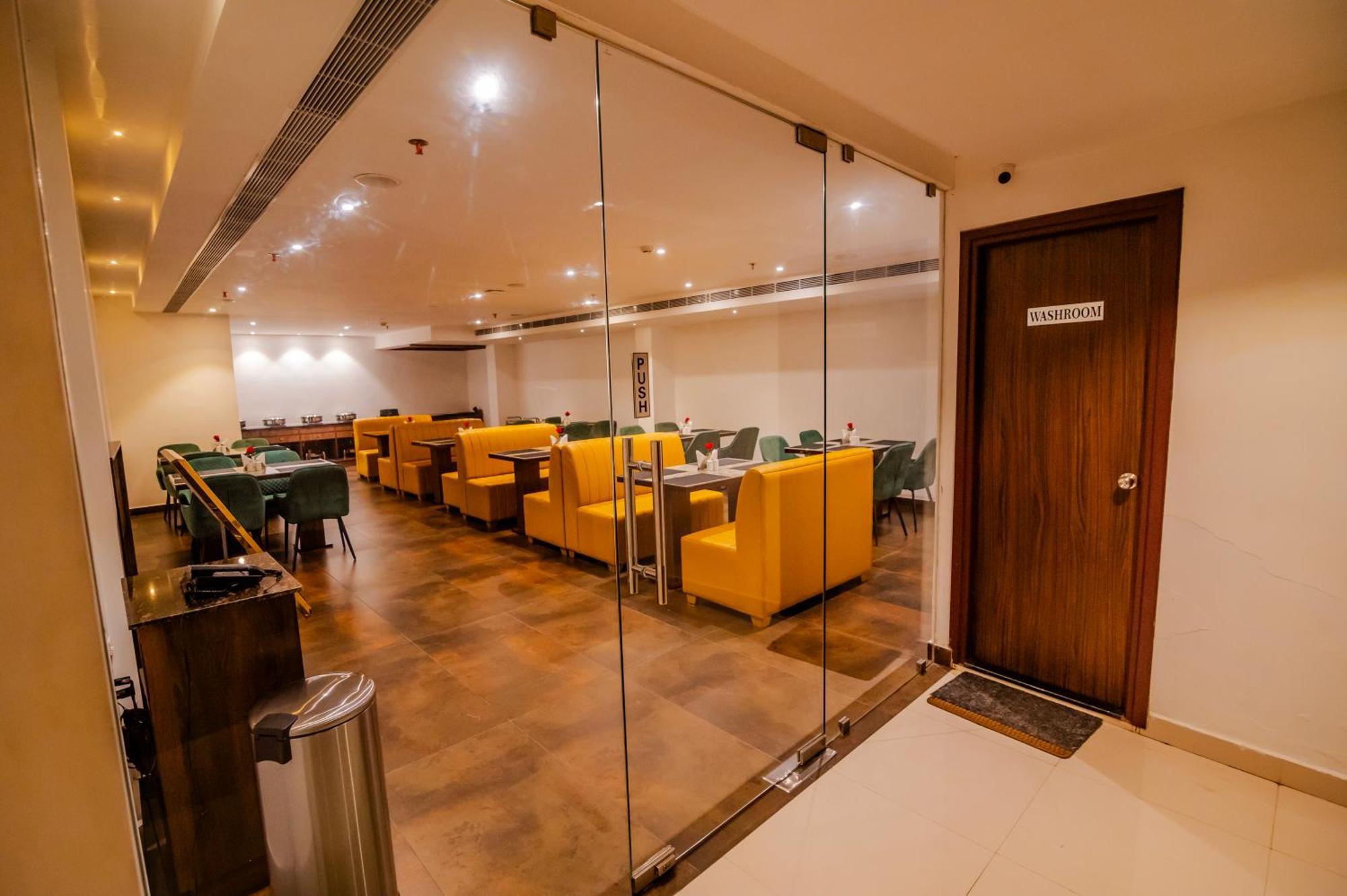 Hotel Seven Lights 4*