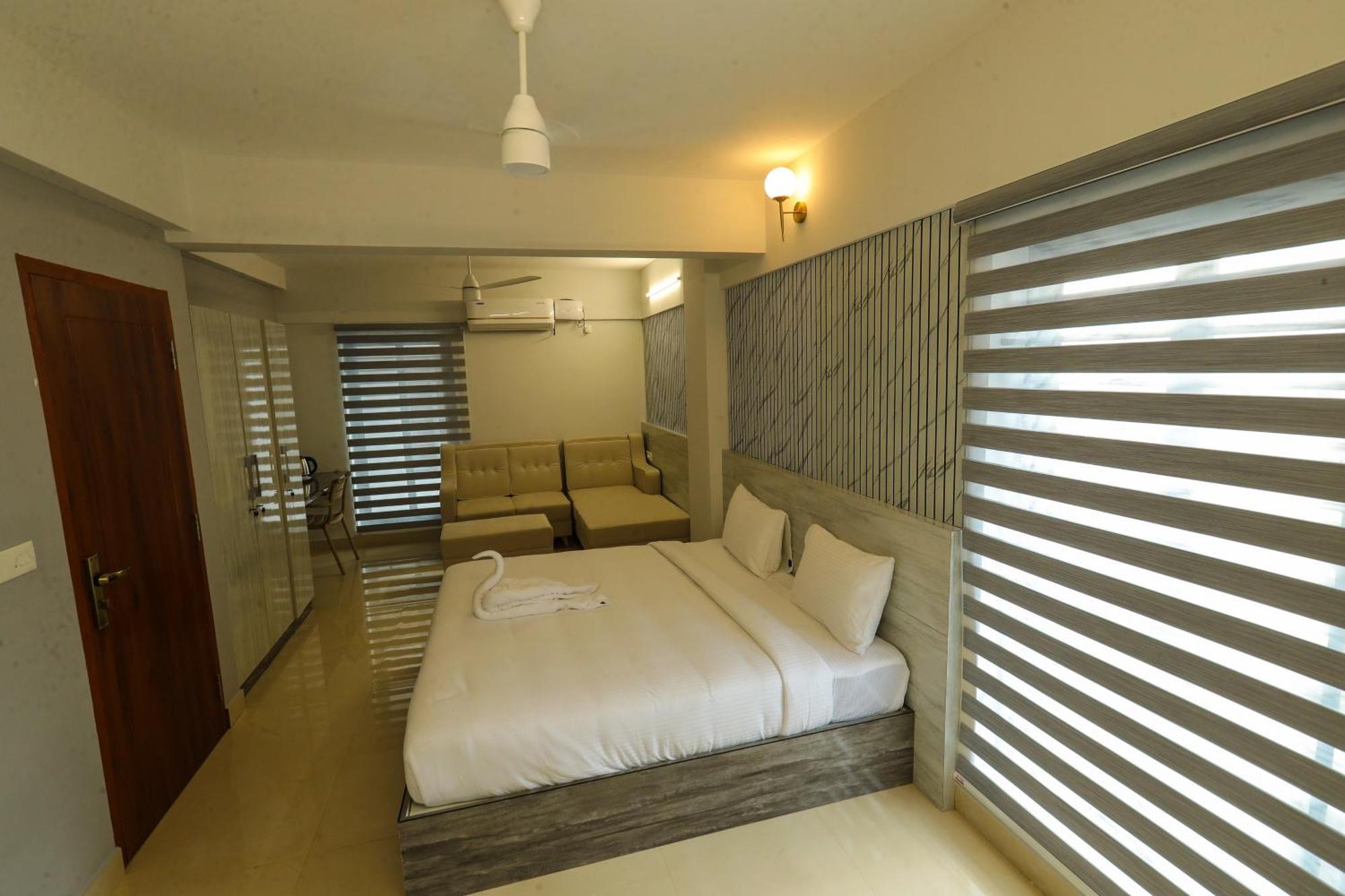 Hotel D Mirage Kochi