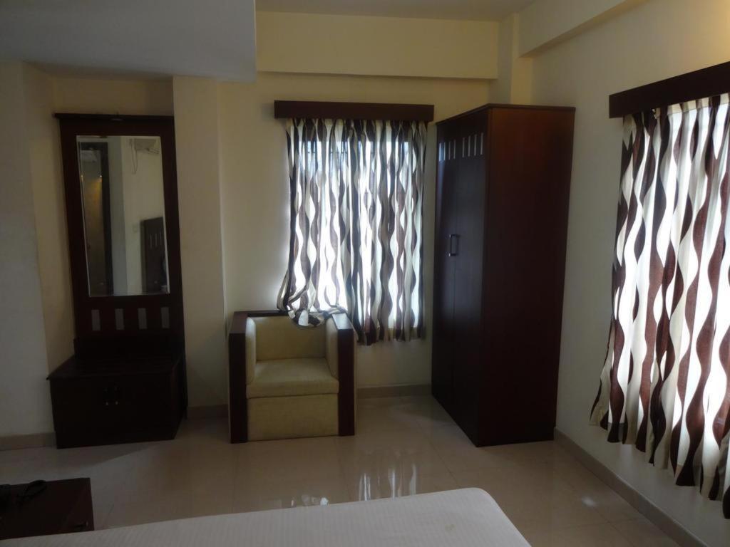 Metro Kochin Business Hotel