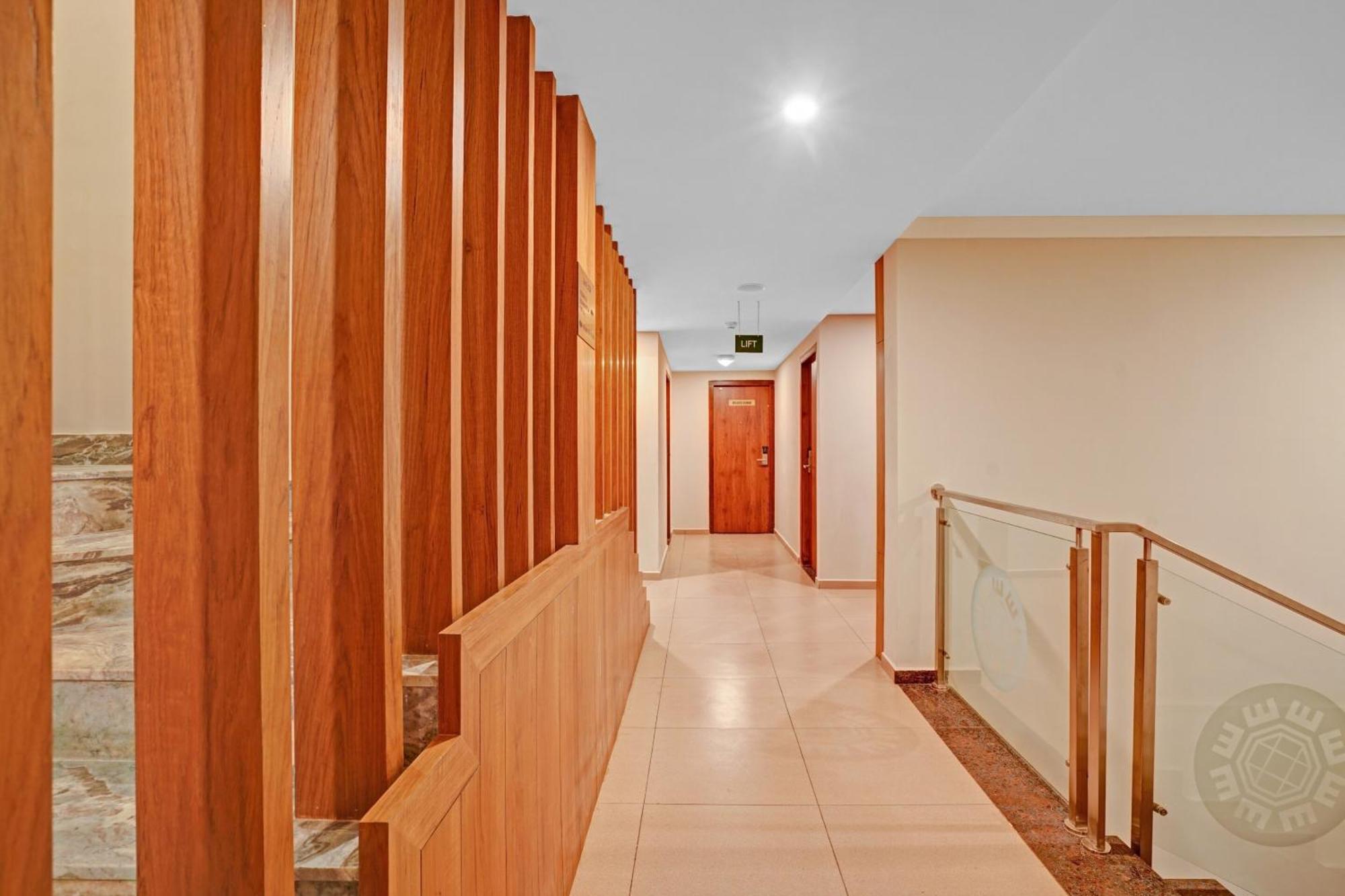 Super Townhouse Edasserys Sea Pearl Kochi