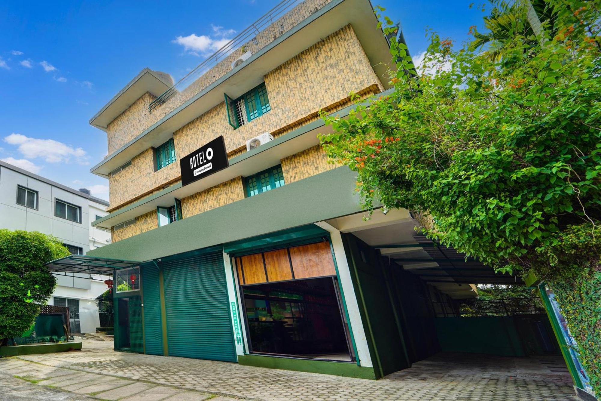 Super O Vennala Near Palarivattom Hotel Kochi