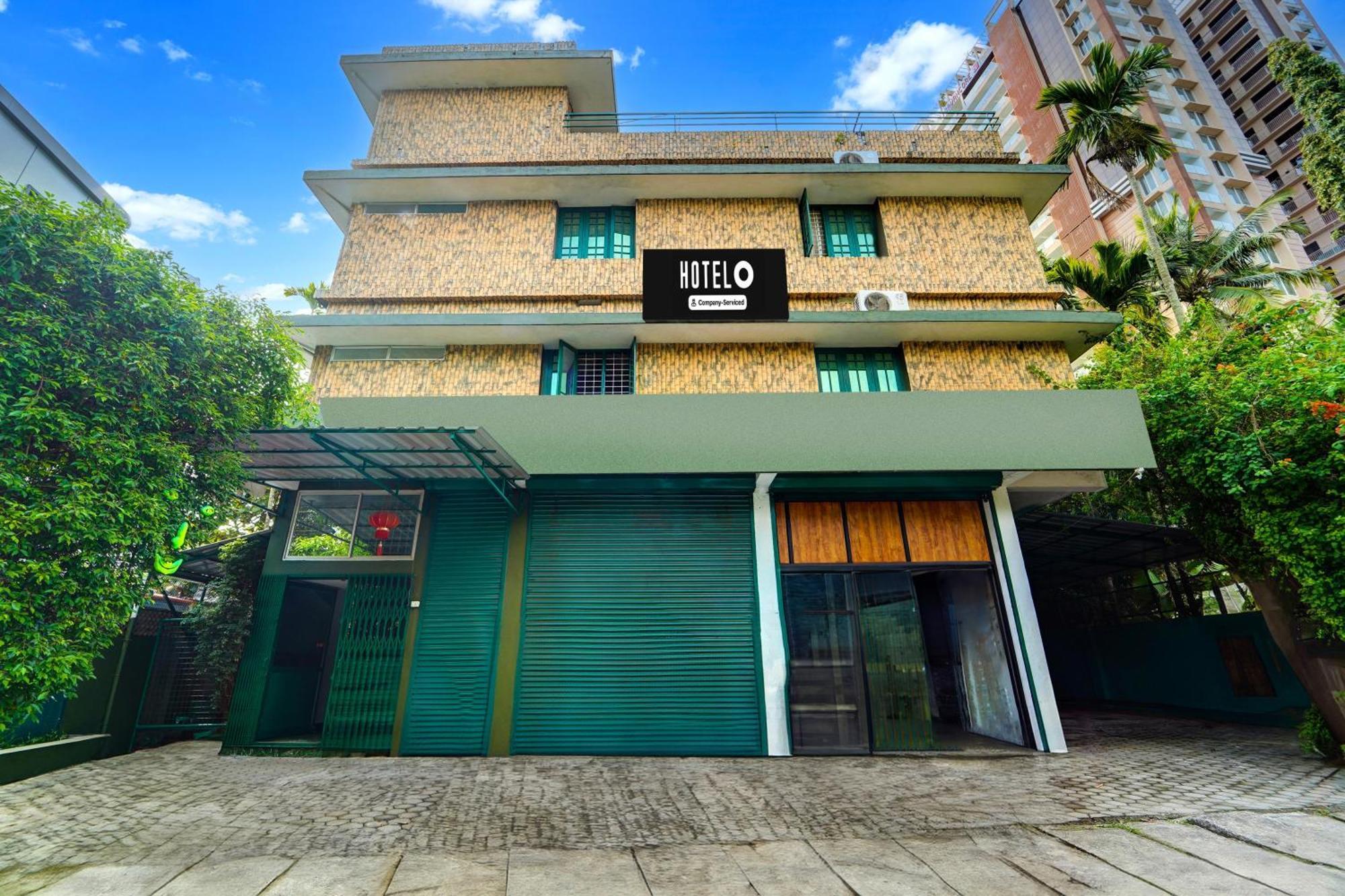 Hotel Super O Vennala Near Palarivattom *