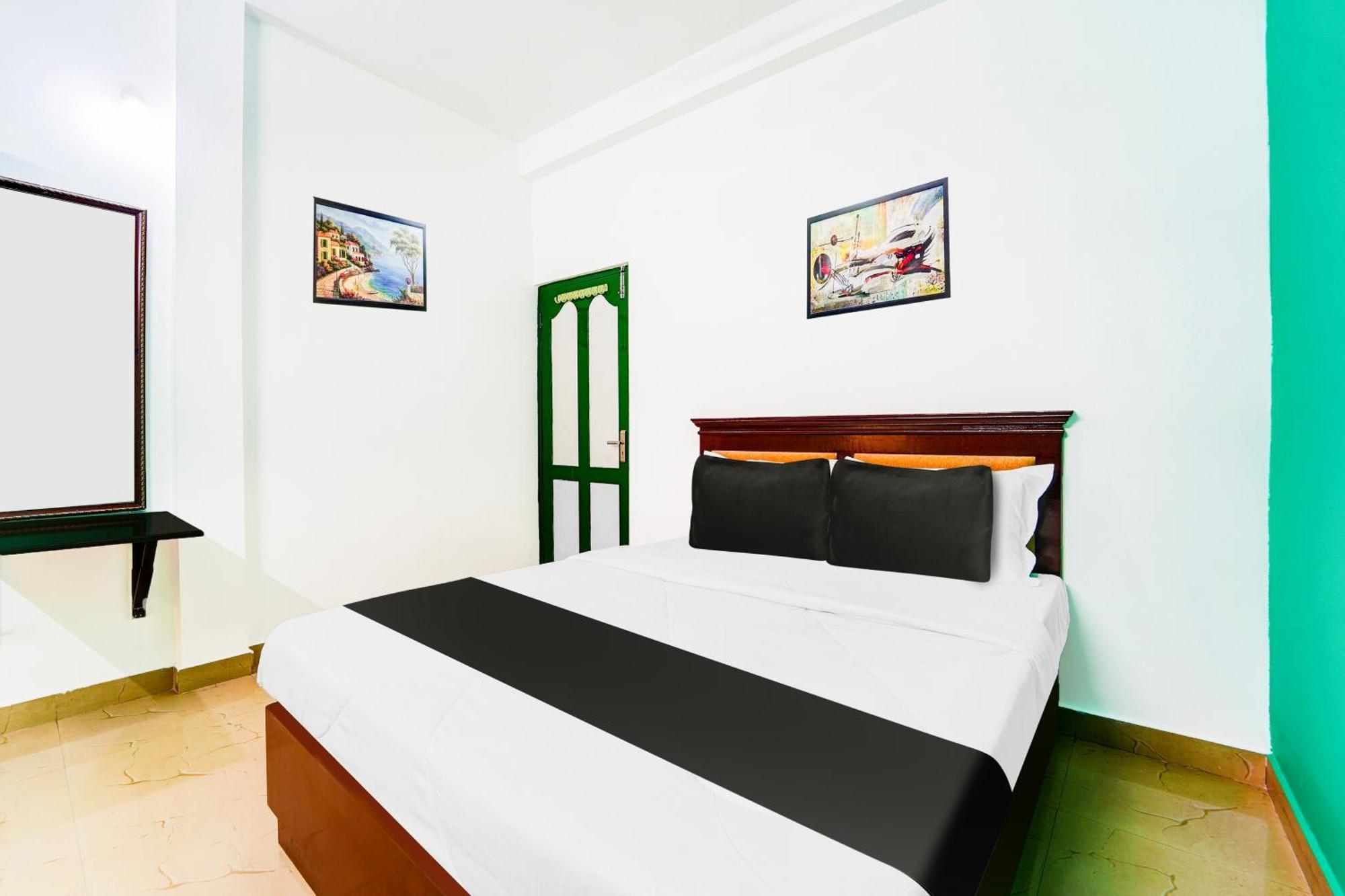 Hotel Super O Vennala Near Palarivattom *