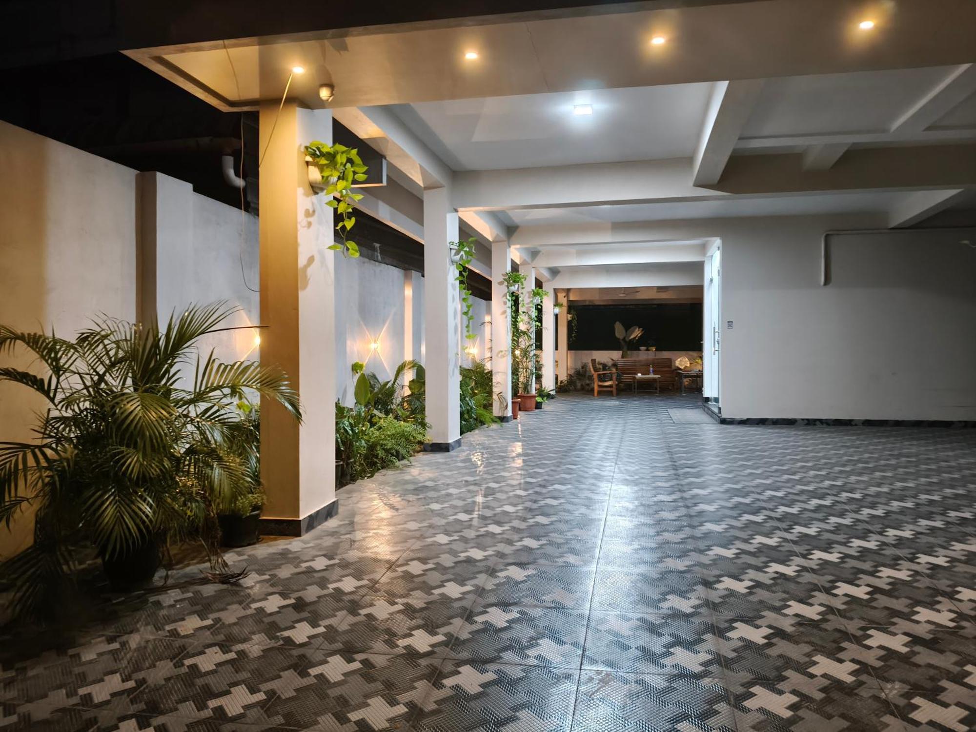 88 Homes Near Lulu Mall * Kochi
